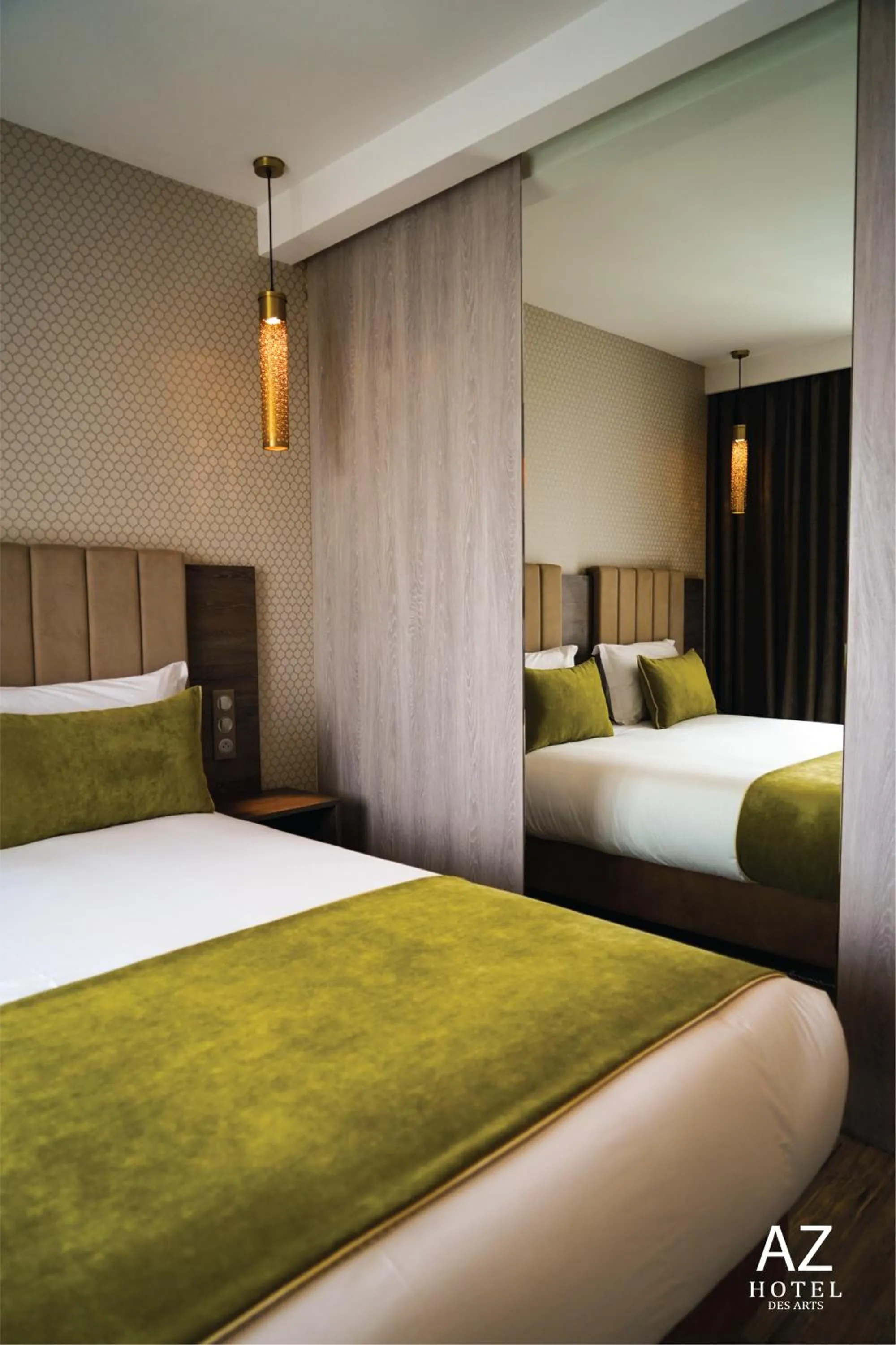 Bed in AZ hôtel des arts