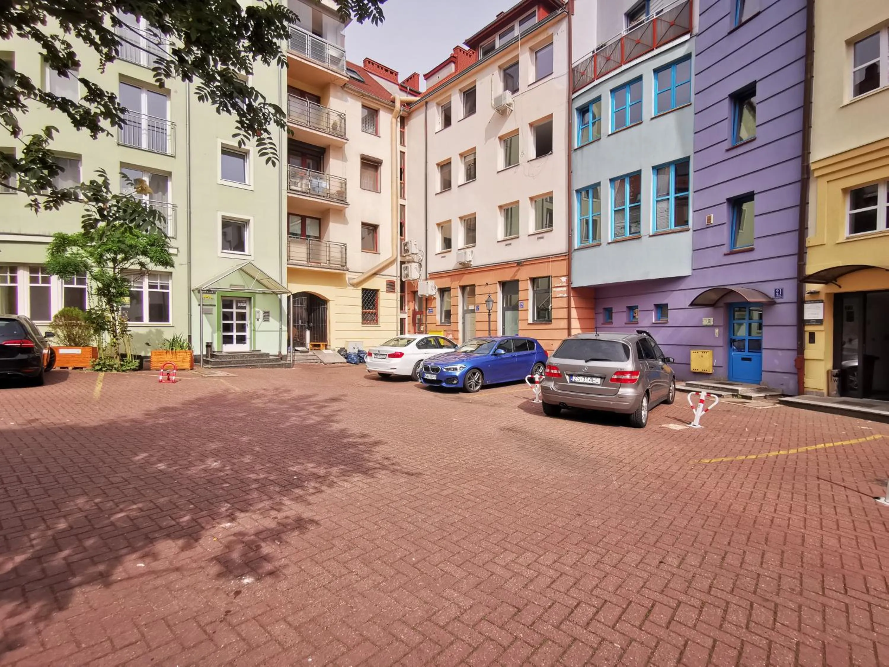 Property building in 5-stars Apartments - Old Town