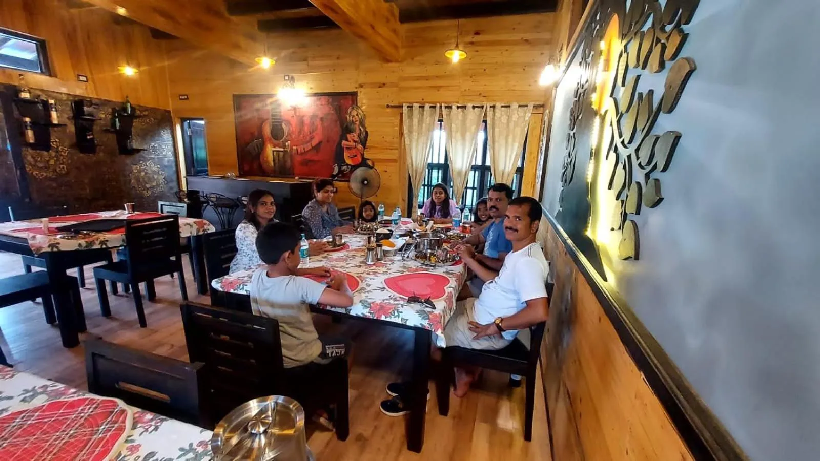 Restaurant/places to eat in Mudra beach villa Gokarna