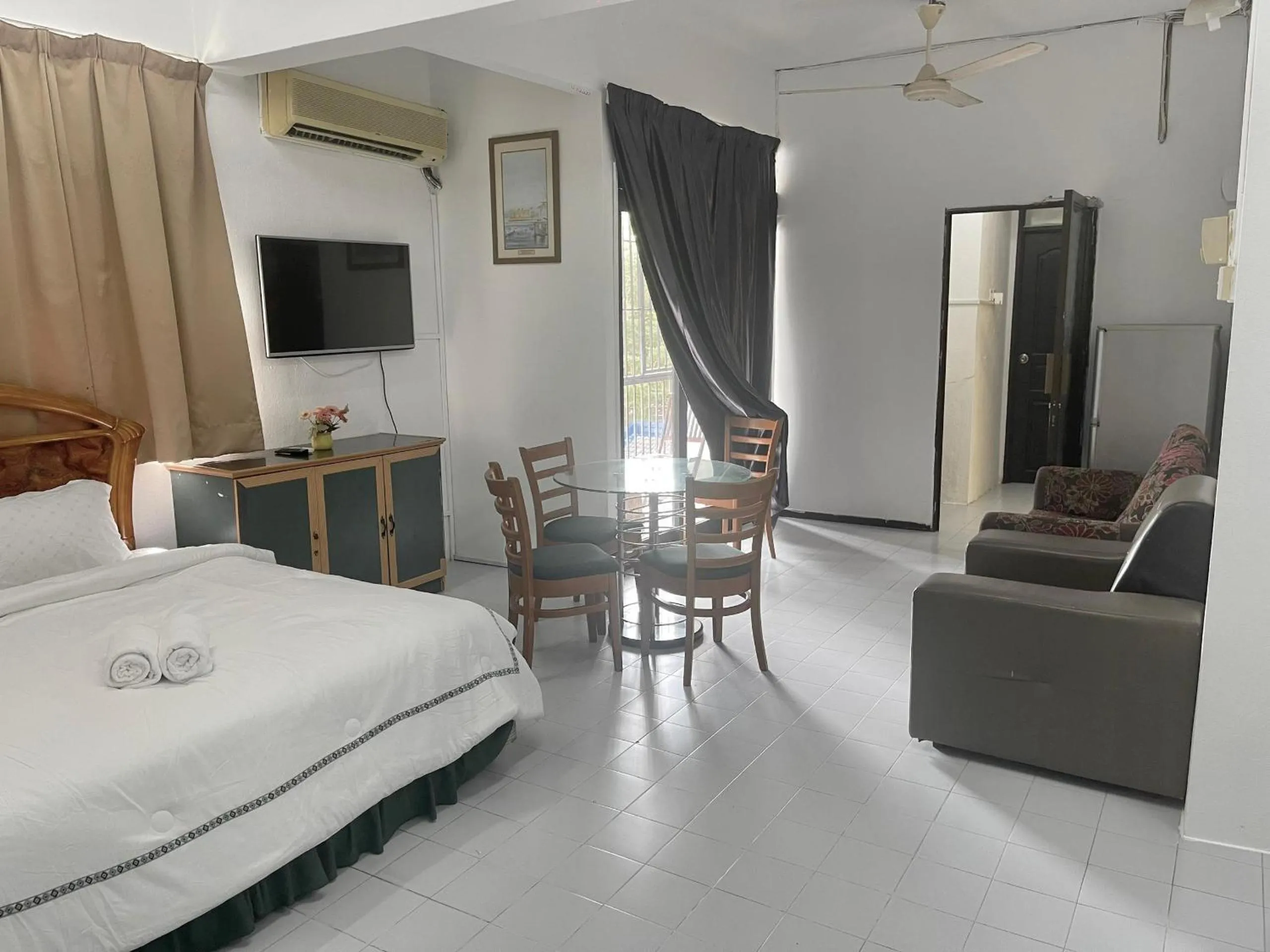 Bed in Grand Star Hotel