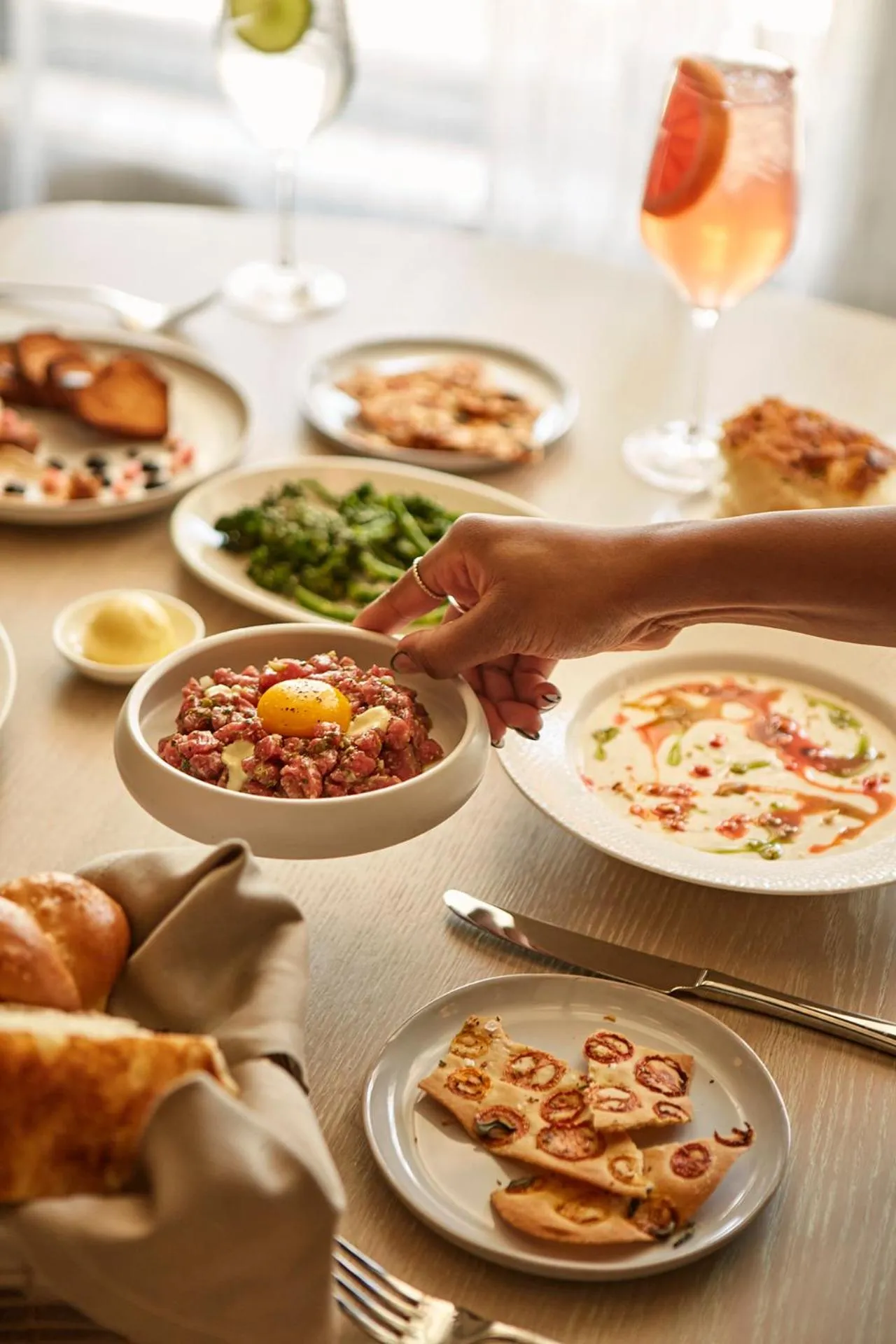 Restaurant/places to eat in Hotel Brookmere & Arbor Spa