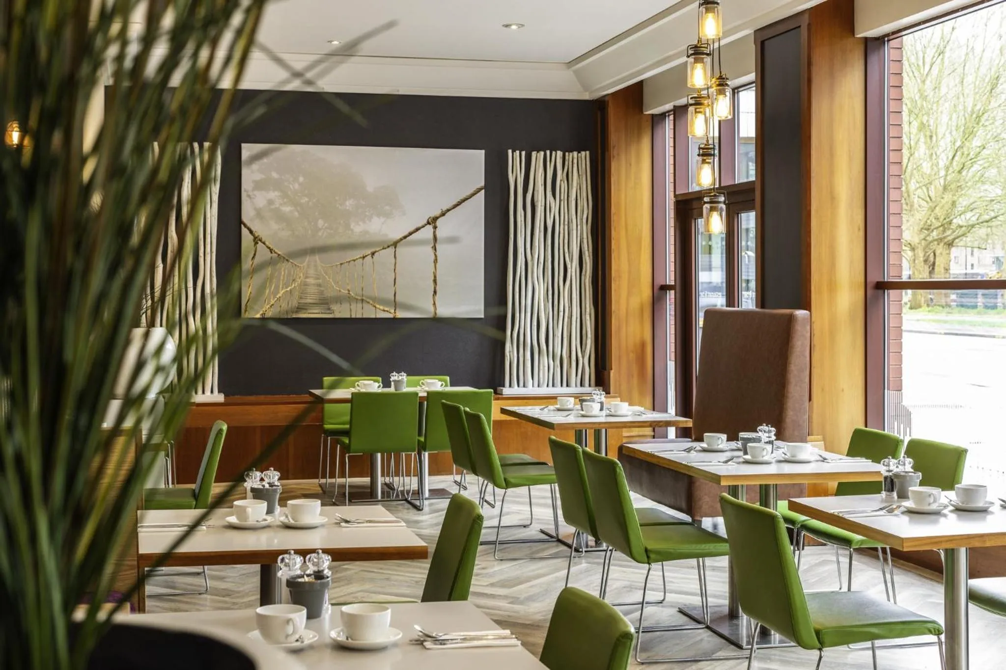 Restaurant/places to eat in Novotel Bristol Centre