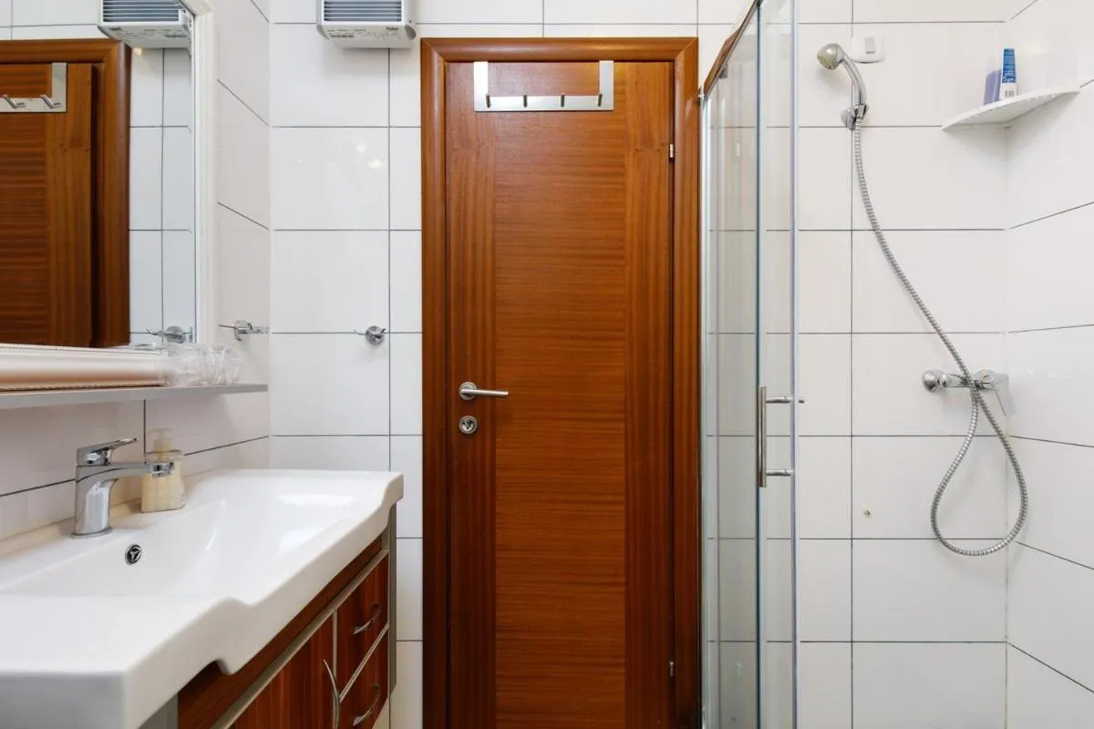 Bathroom in Ark Beach Apartments