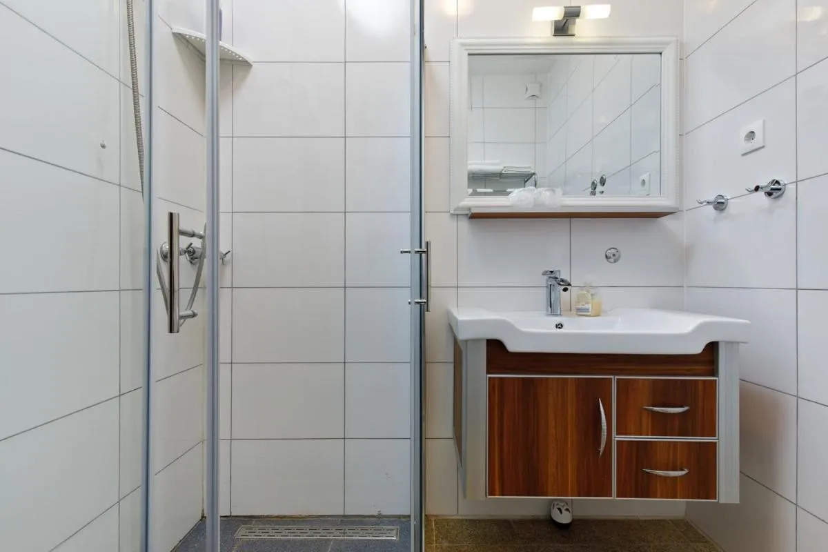 Bathroom in Ark Beach Apartments