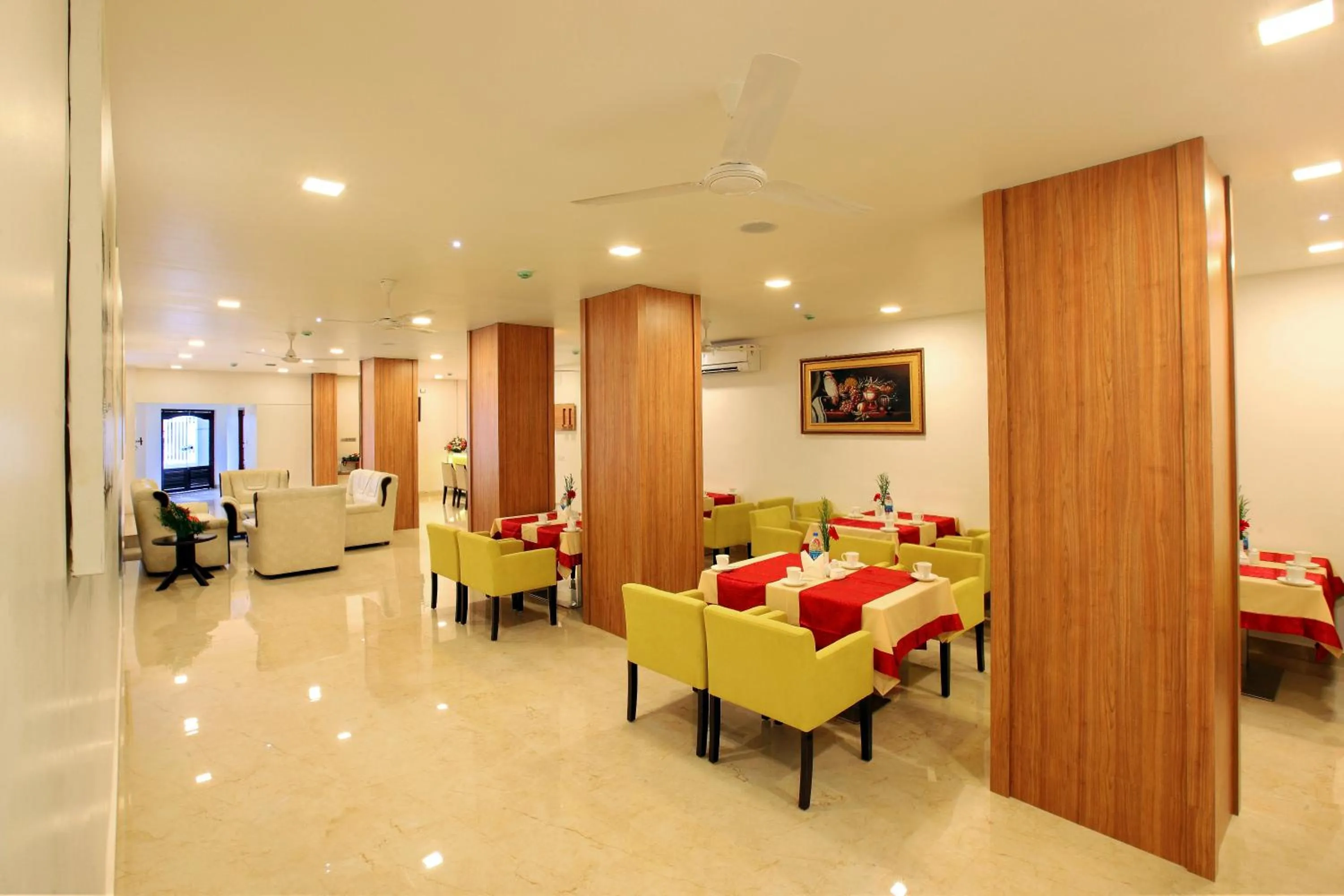 Restaurant/places to eat in Enkeys Residency