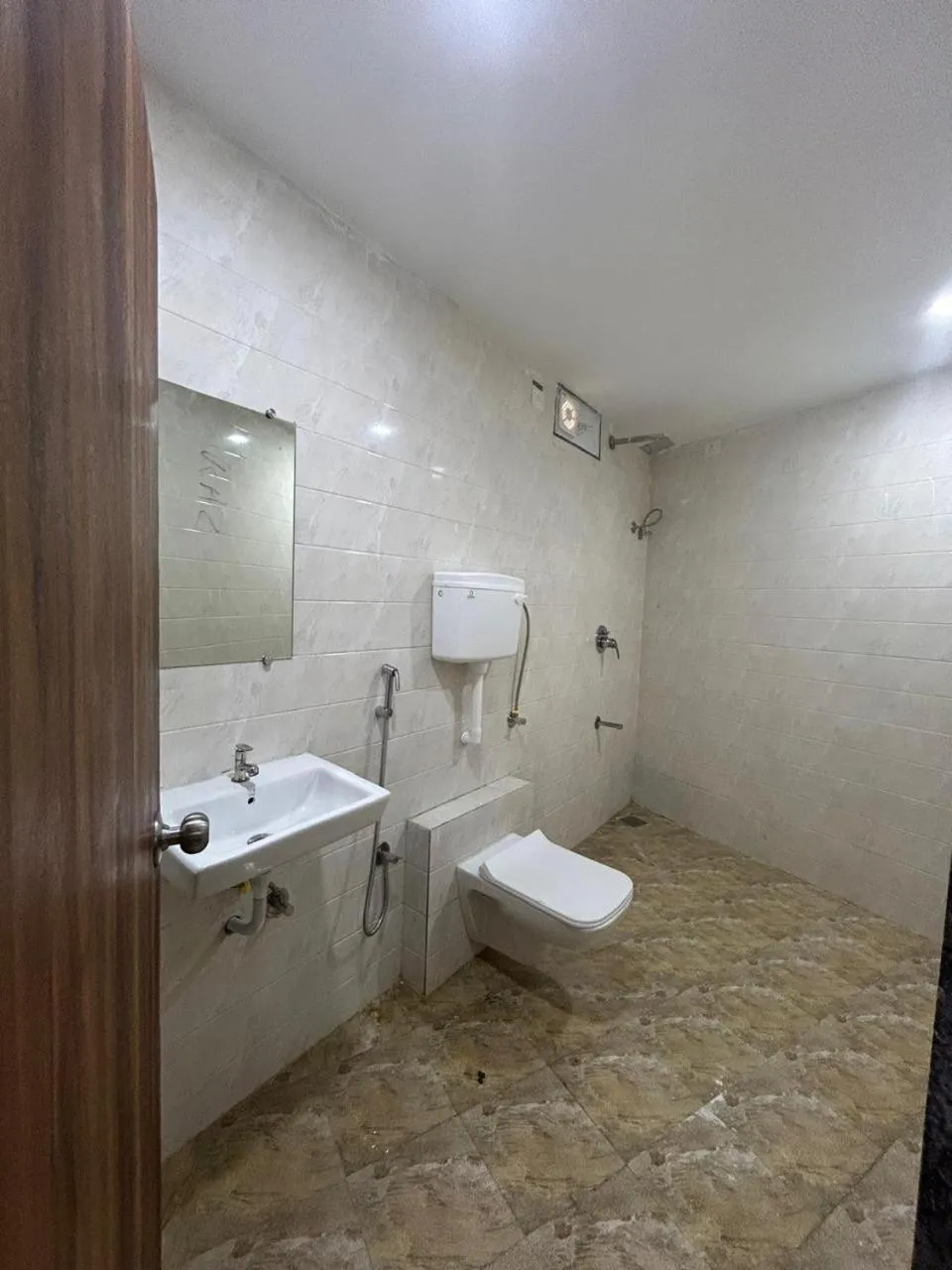 Shower in Hotel Samruddhi Residency