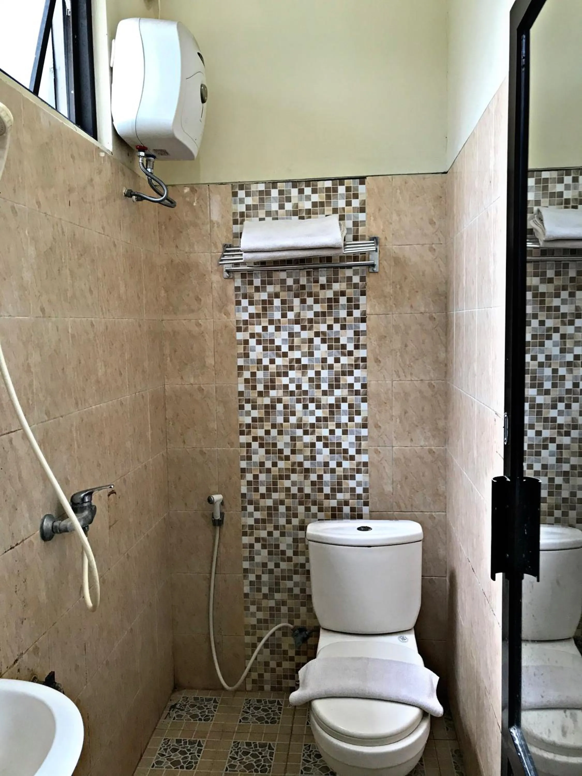 Grand Valonia Hotel Cafe & Park Jember