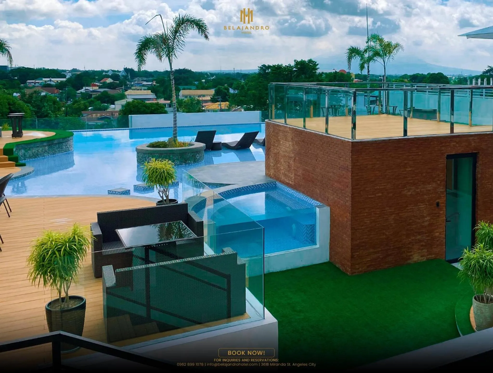 Swimming pool in Belajandro Hotel Angeles City