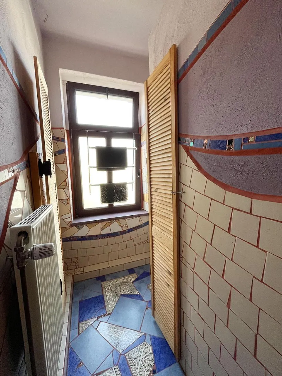 Toilet in Homeplanet Hostel