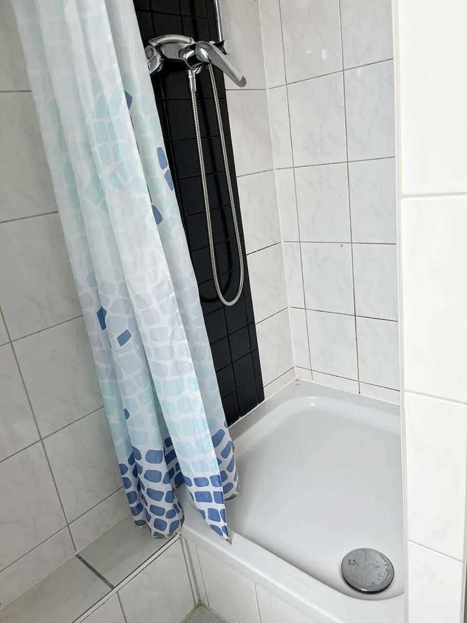 Shower in Homeplanet Hostel