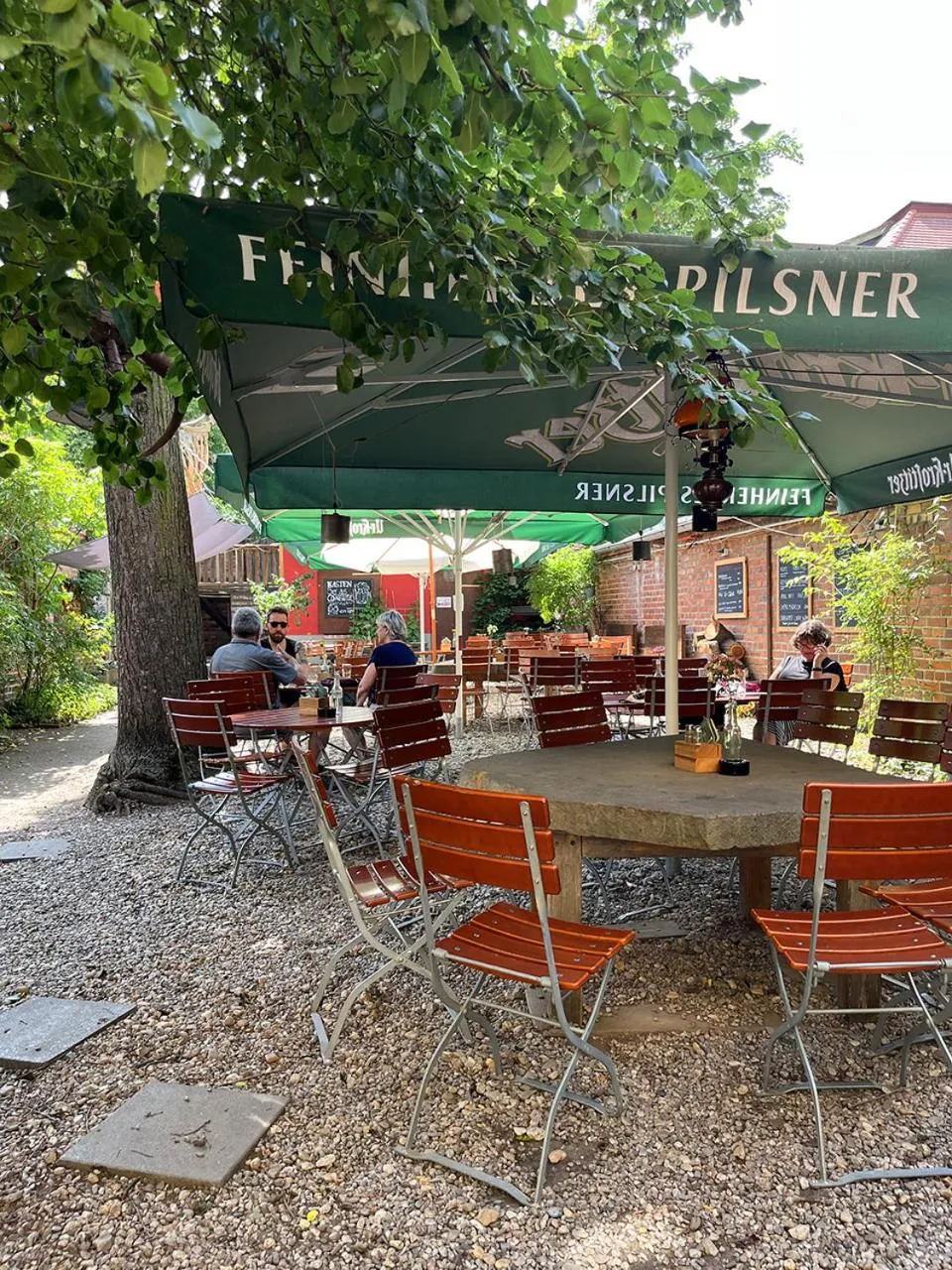 Restaurant/places to eat in Homeplanet Hostel