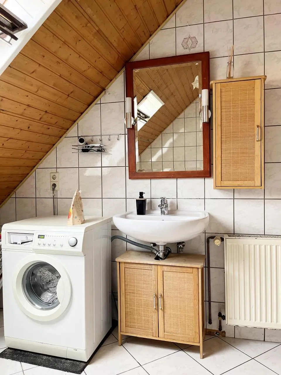 Bathroom in Homeplanet Hostel