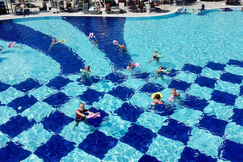 Swimming pool in Turunc Resort Hotel