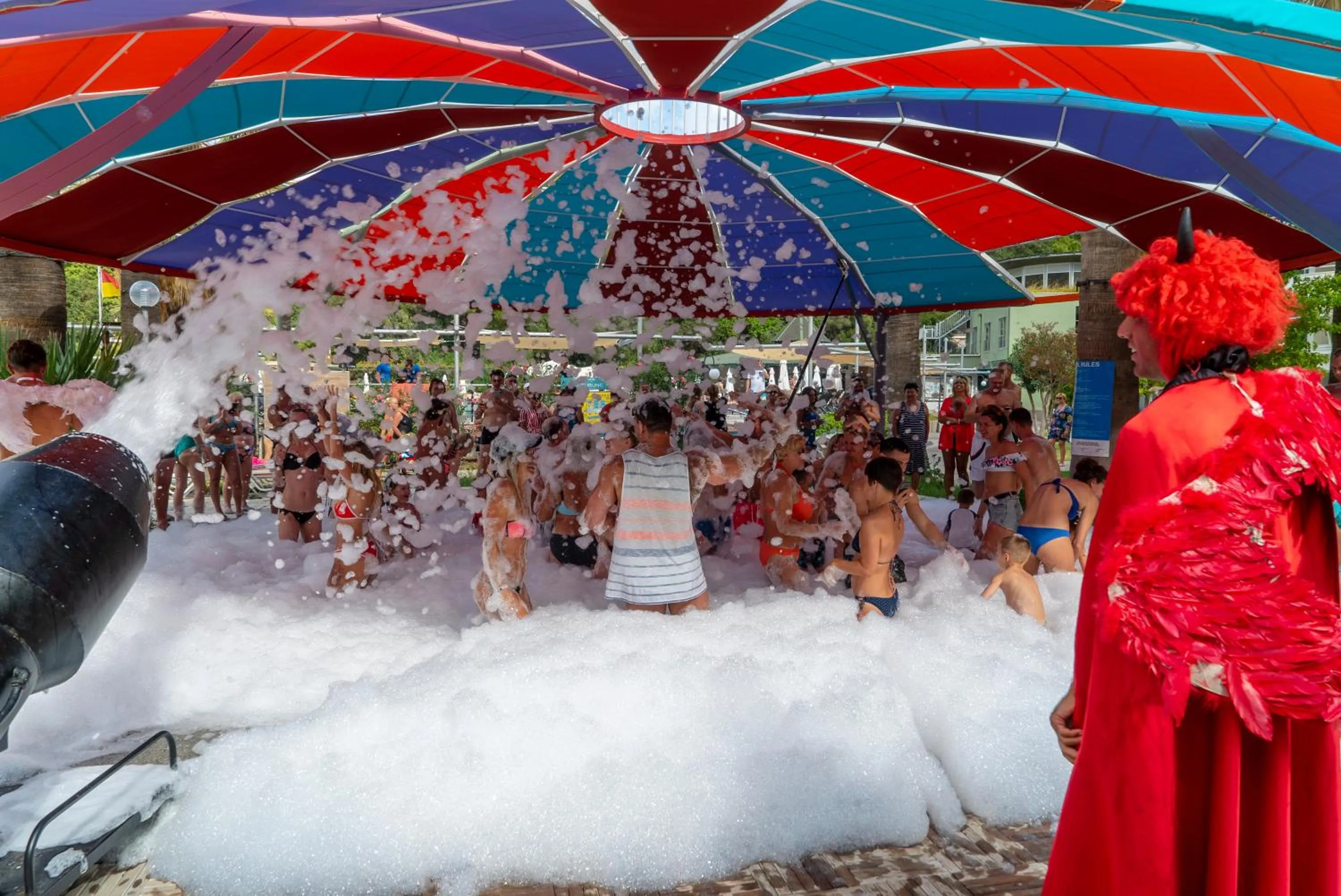 Entertainment in Turunc Resort Hotel