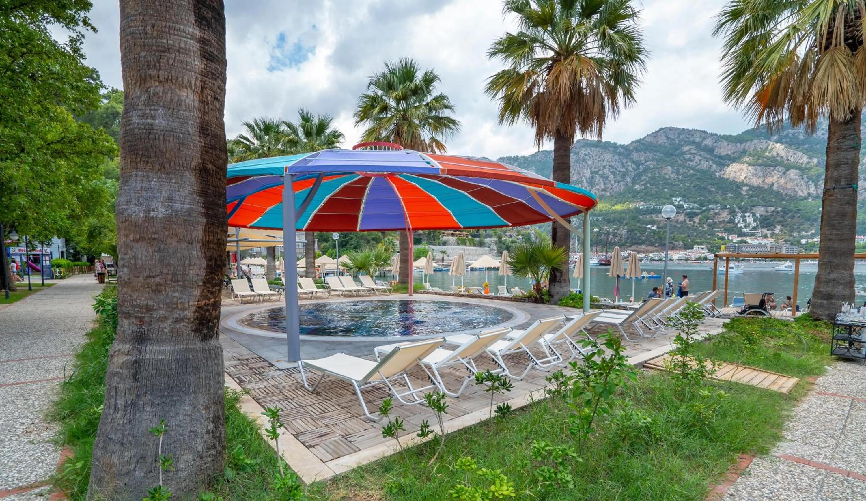 Swimming pool in Turunc Resort Hotel