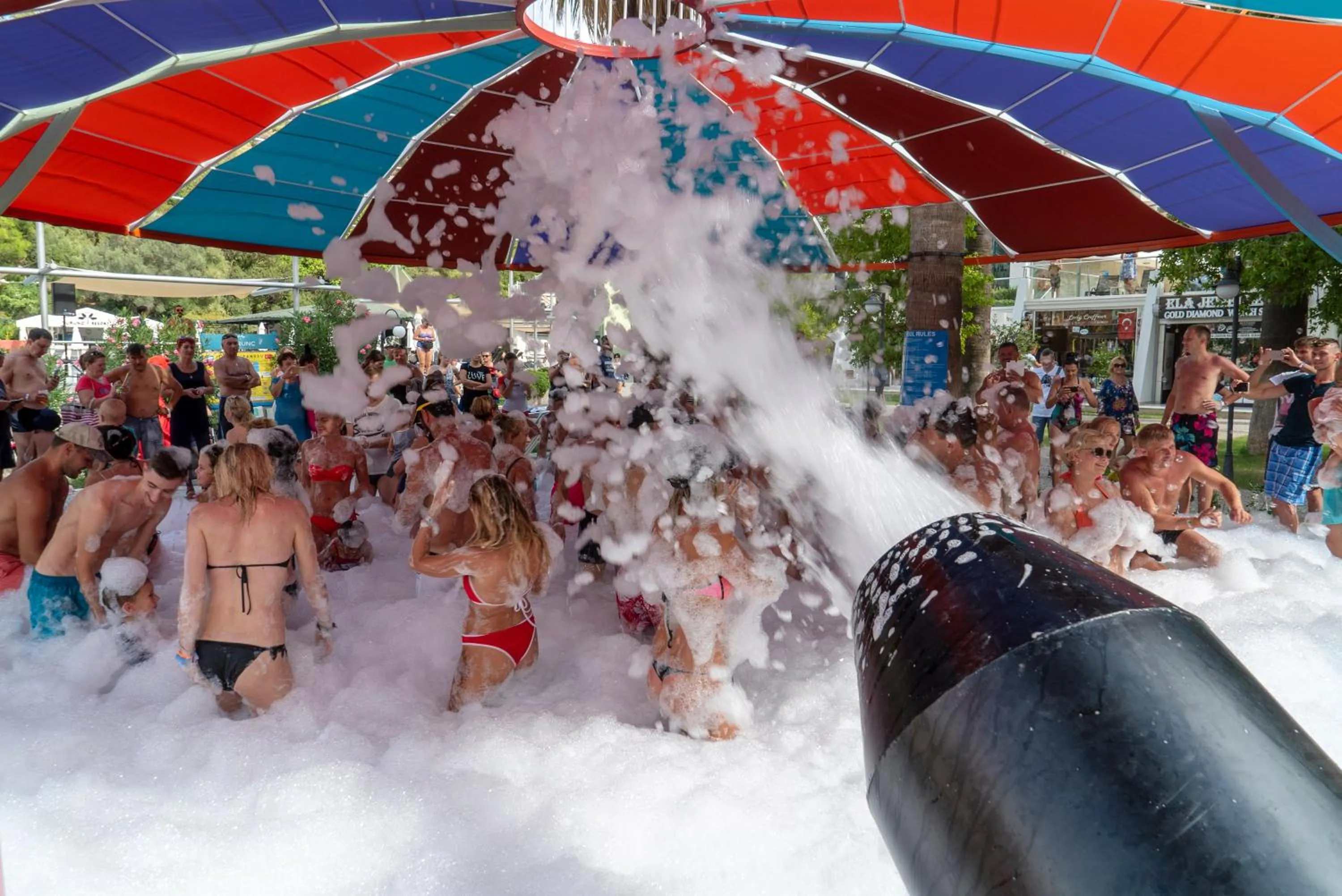 Entertainment in Turunc Resort Hotel