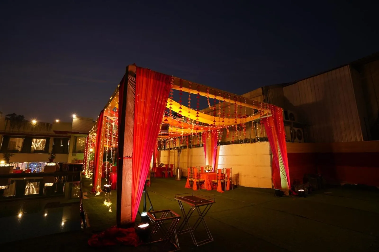 Banquet/Function facilities in Bel-La Monde Hotel NH8 at 6km from IGI Airport Delhi