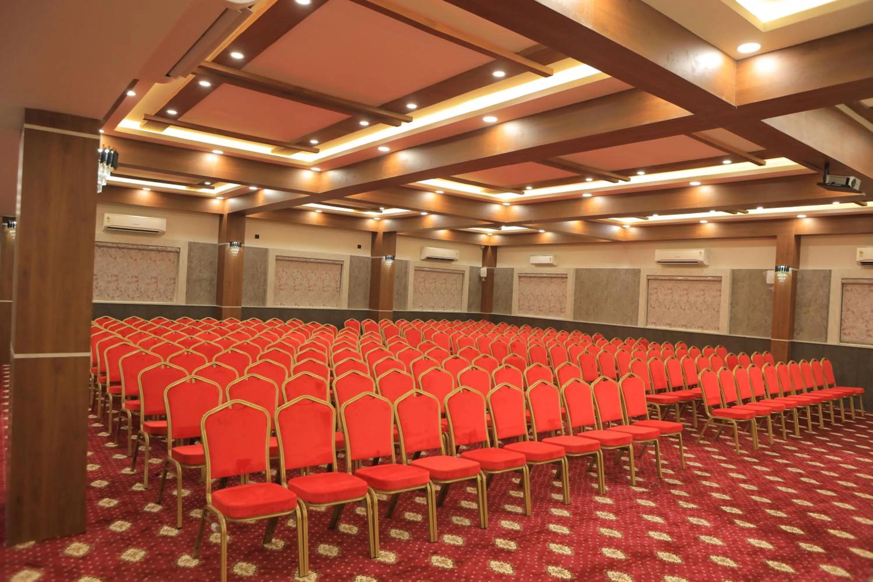 Business facilities in KANS ONE - Hotel & Banquets