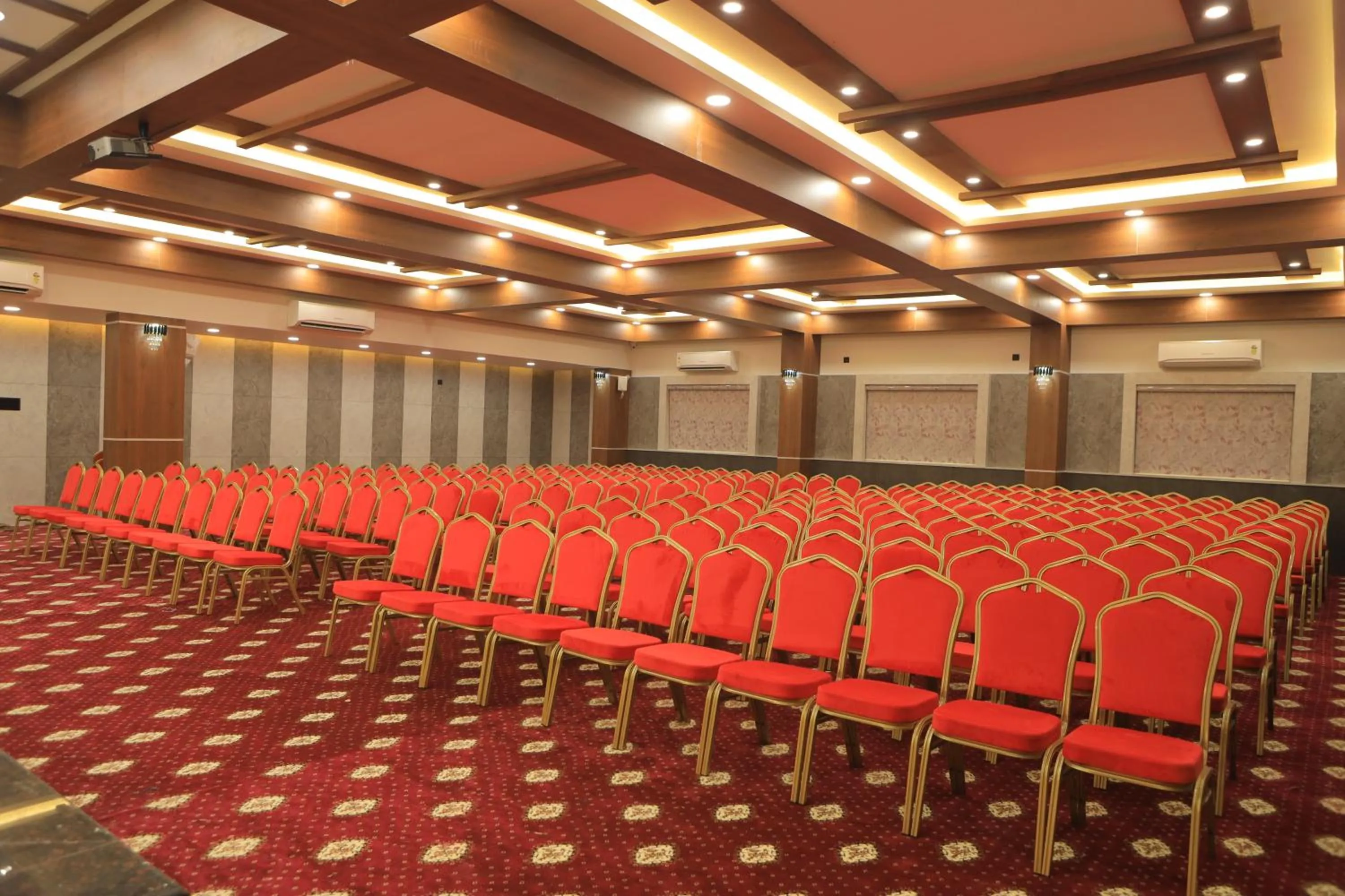 Business facilities in KANS ONE - Hotel & Banquets