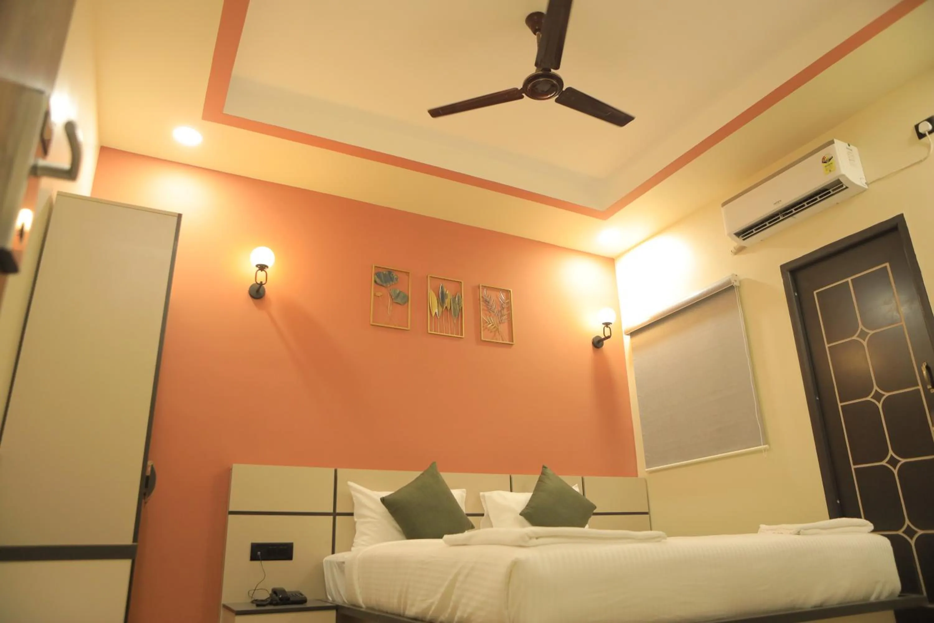 Photo of the whole room in KANS ONE - Hotel & Banquets