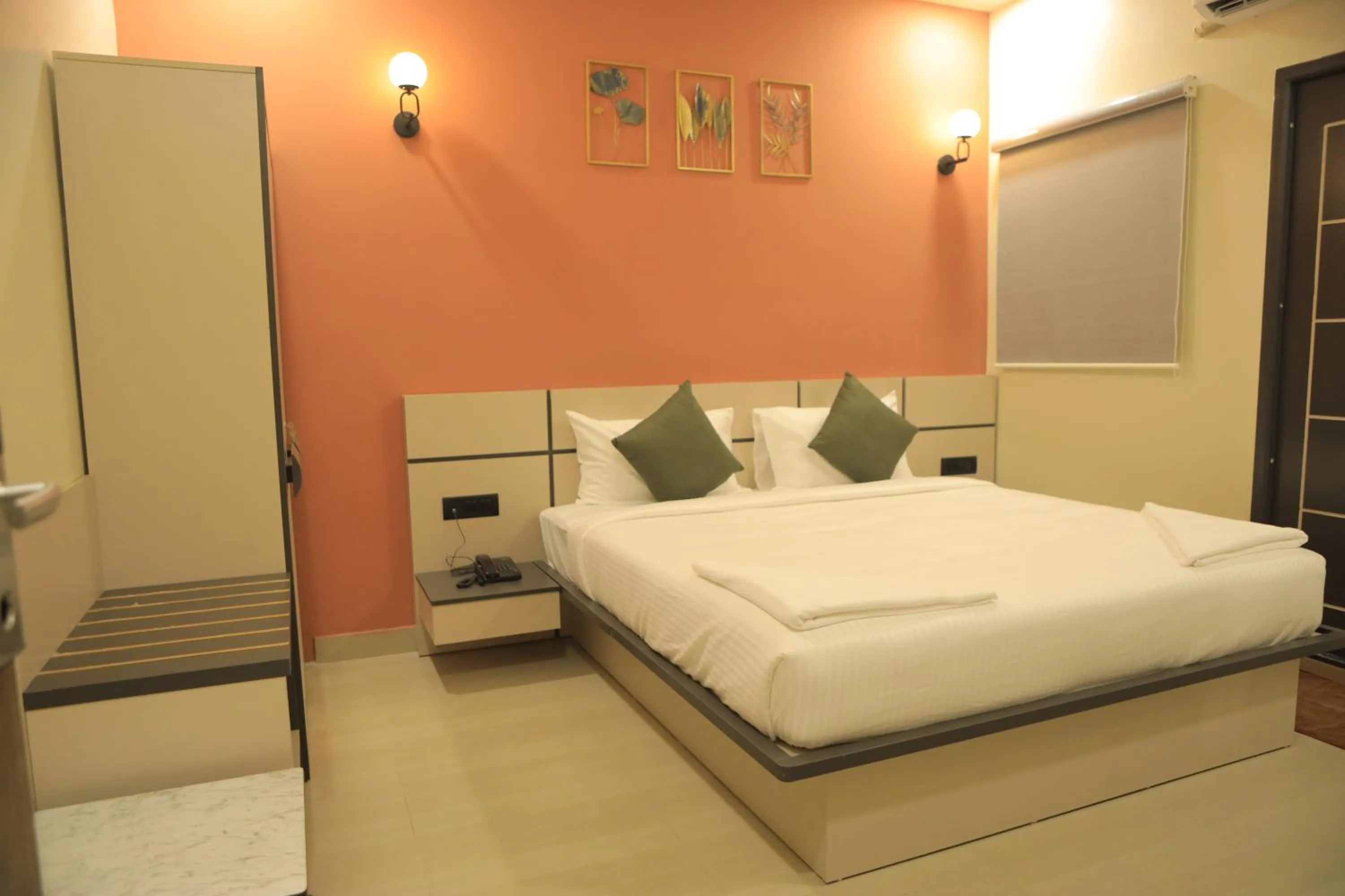 Photo of the whole room in KANS ONE - Hotel & Banquets