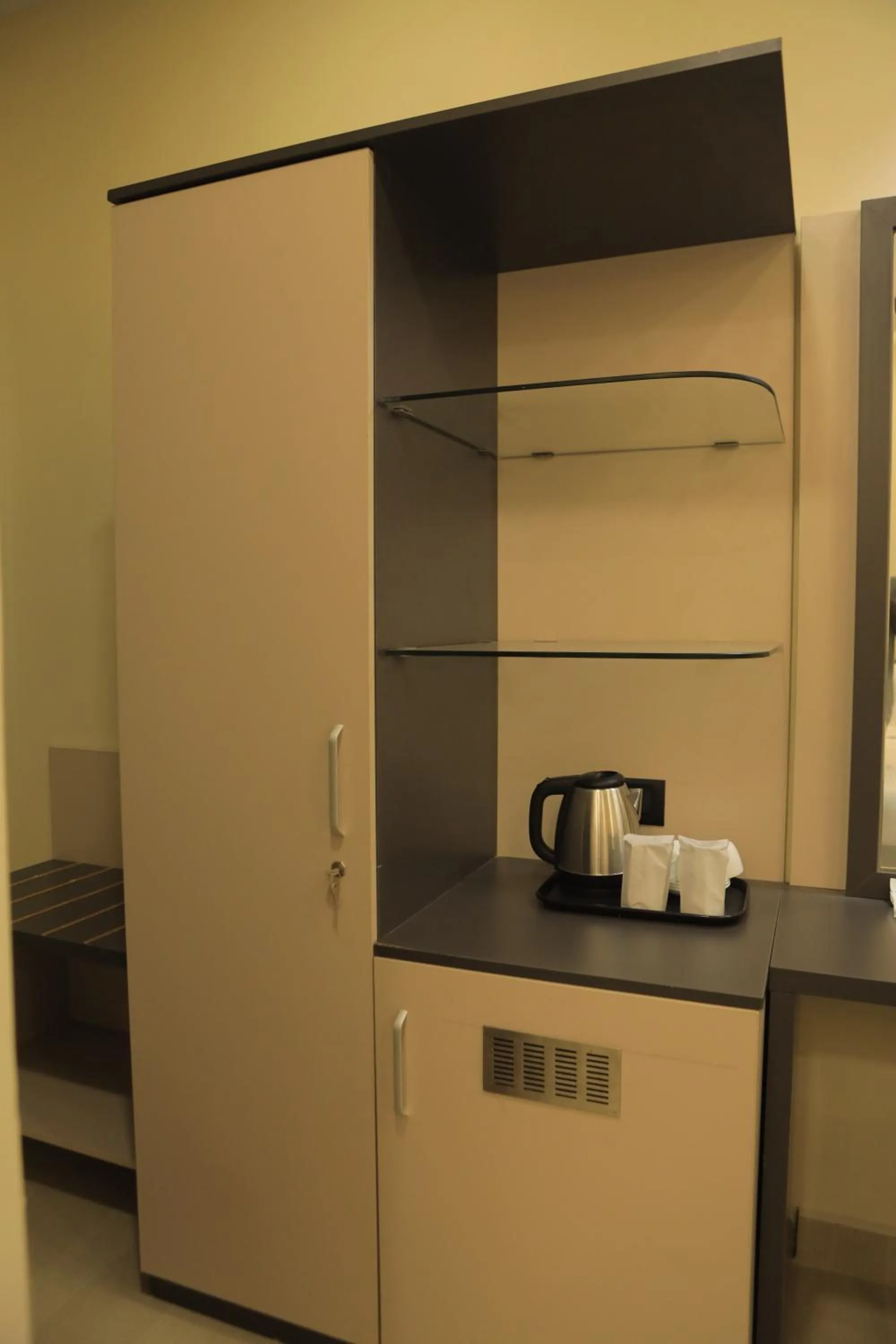 Coffee/tea facilities in KANS ONE - Hotel & Banquets