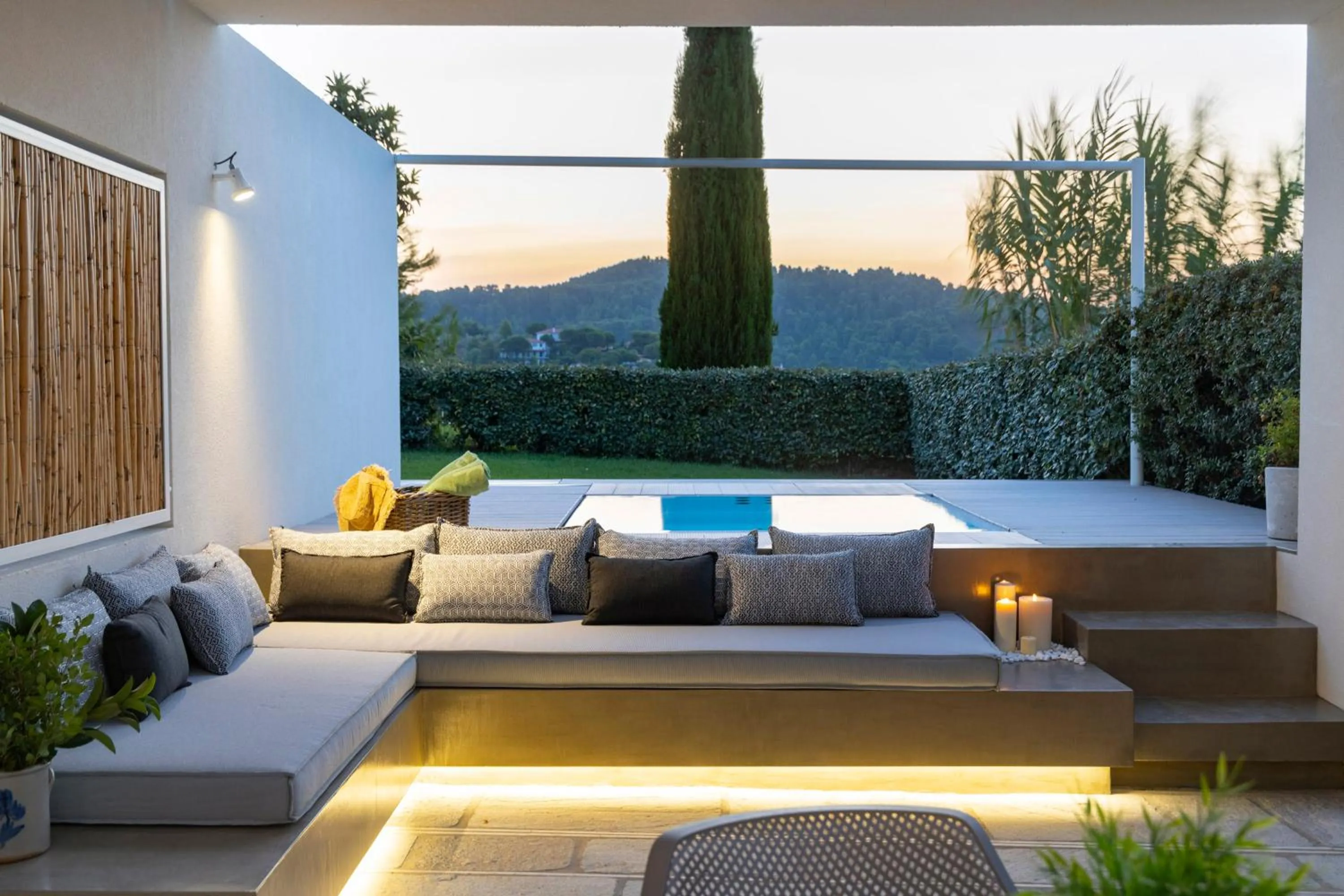 Patio in Atrium Hotel