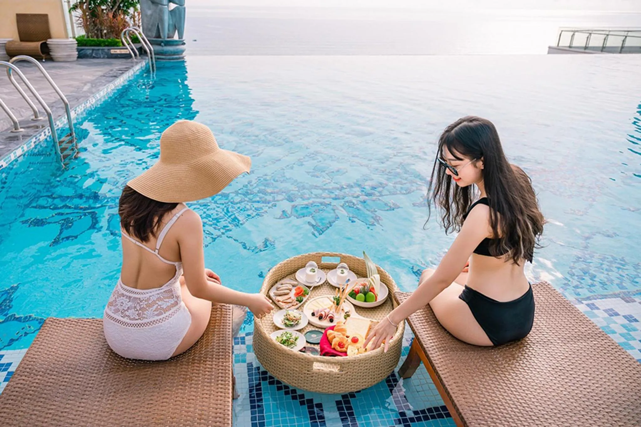 Swimming pool in Apec SeaView Sun-Condotel Tuy Hoa