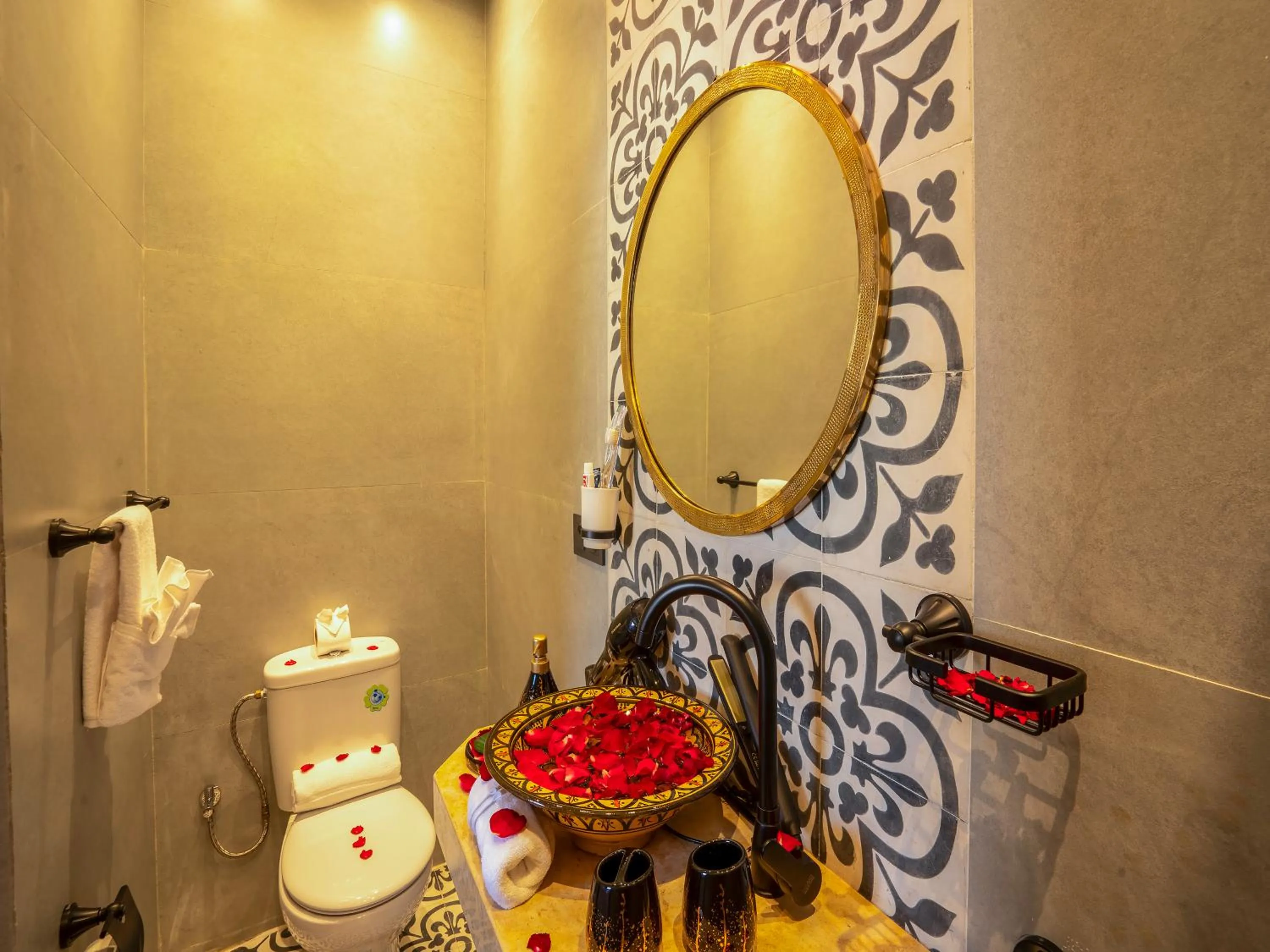 Toilet in Riad Le Nid De Fatima