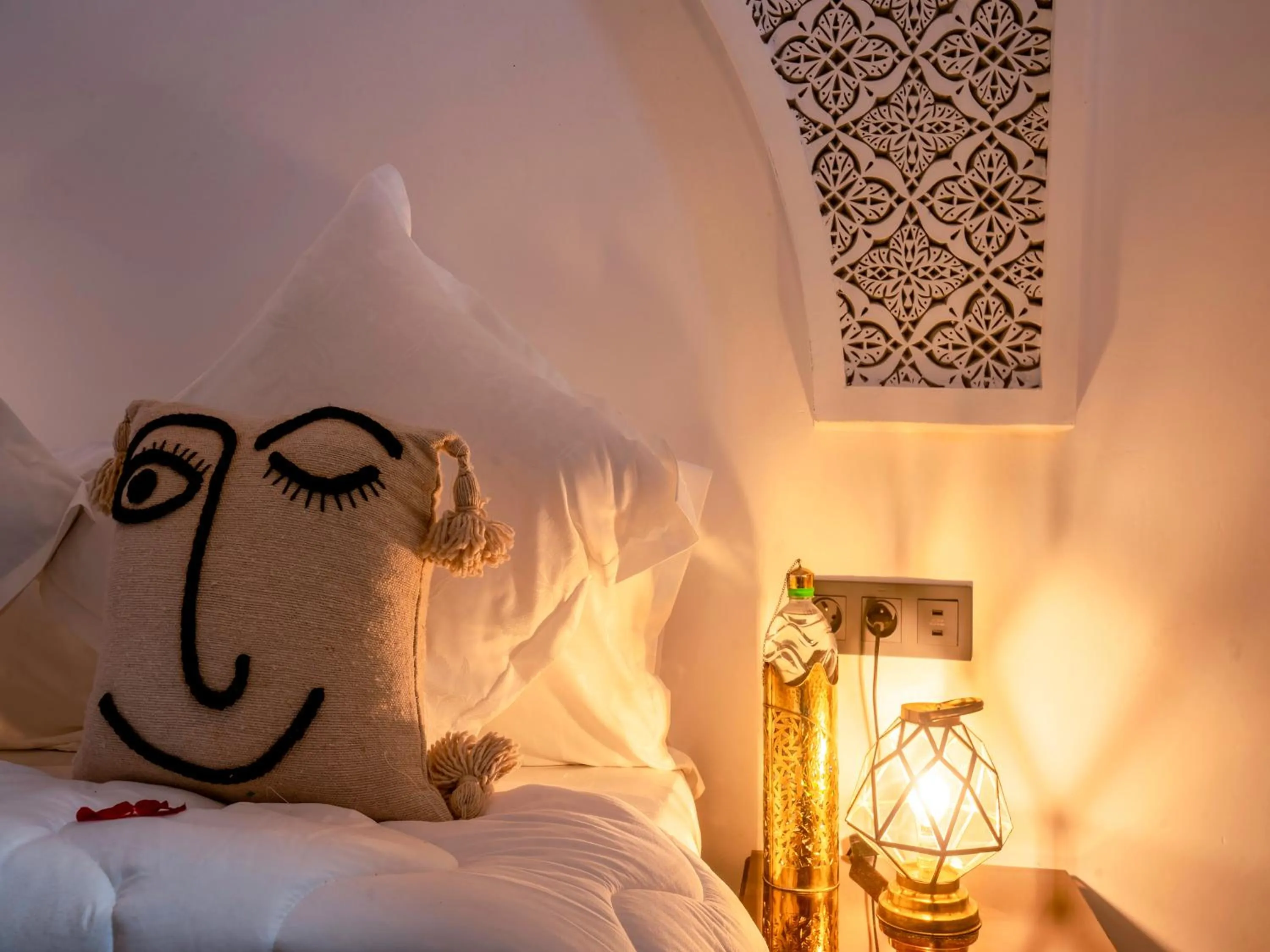 Bed in Riad Le Nid De Fatima