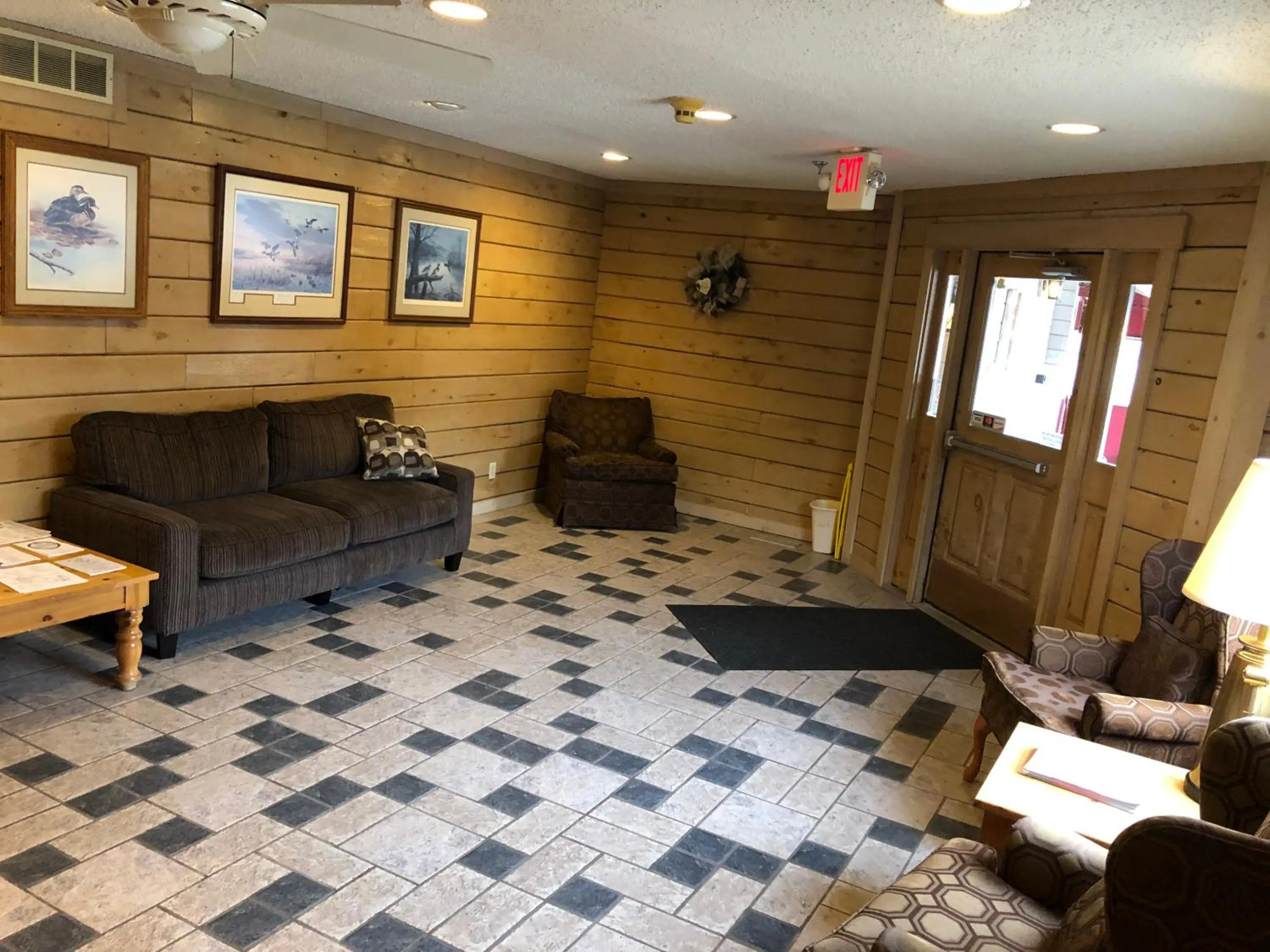 Lobby or reception in Paddle Wheel Inn