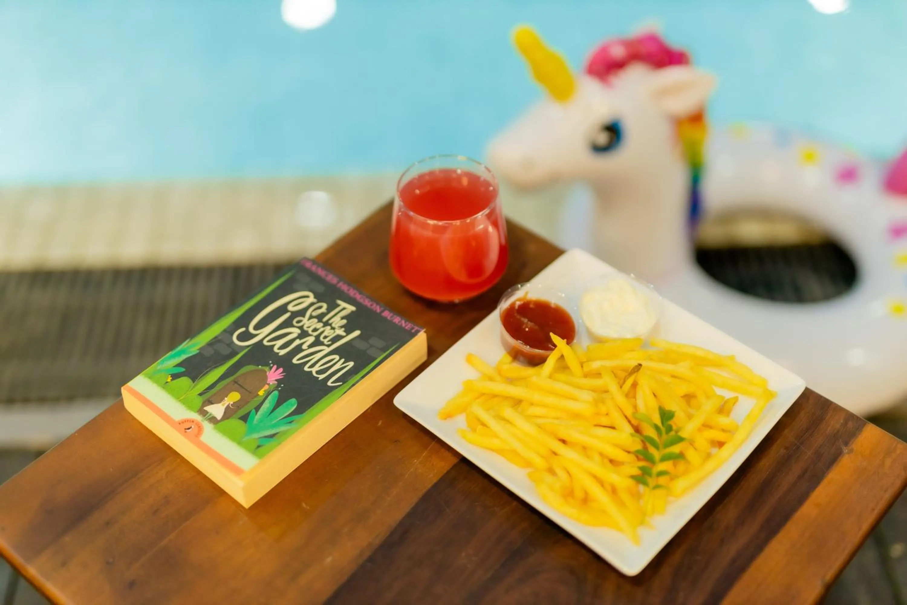 Food and drinks in KADUPUL By Serenity