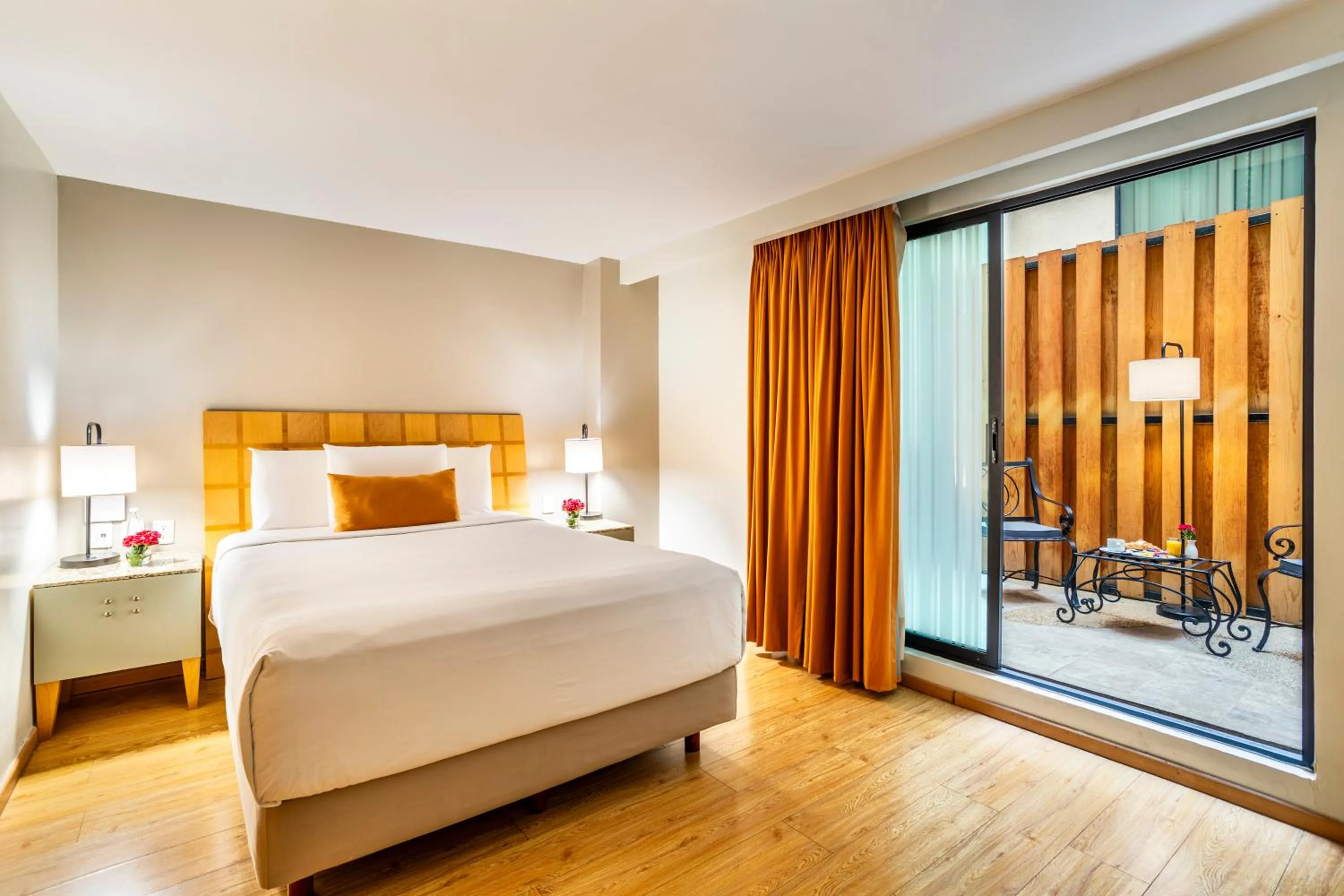 Inner courtyard view, Bed in Alteza Polanco