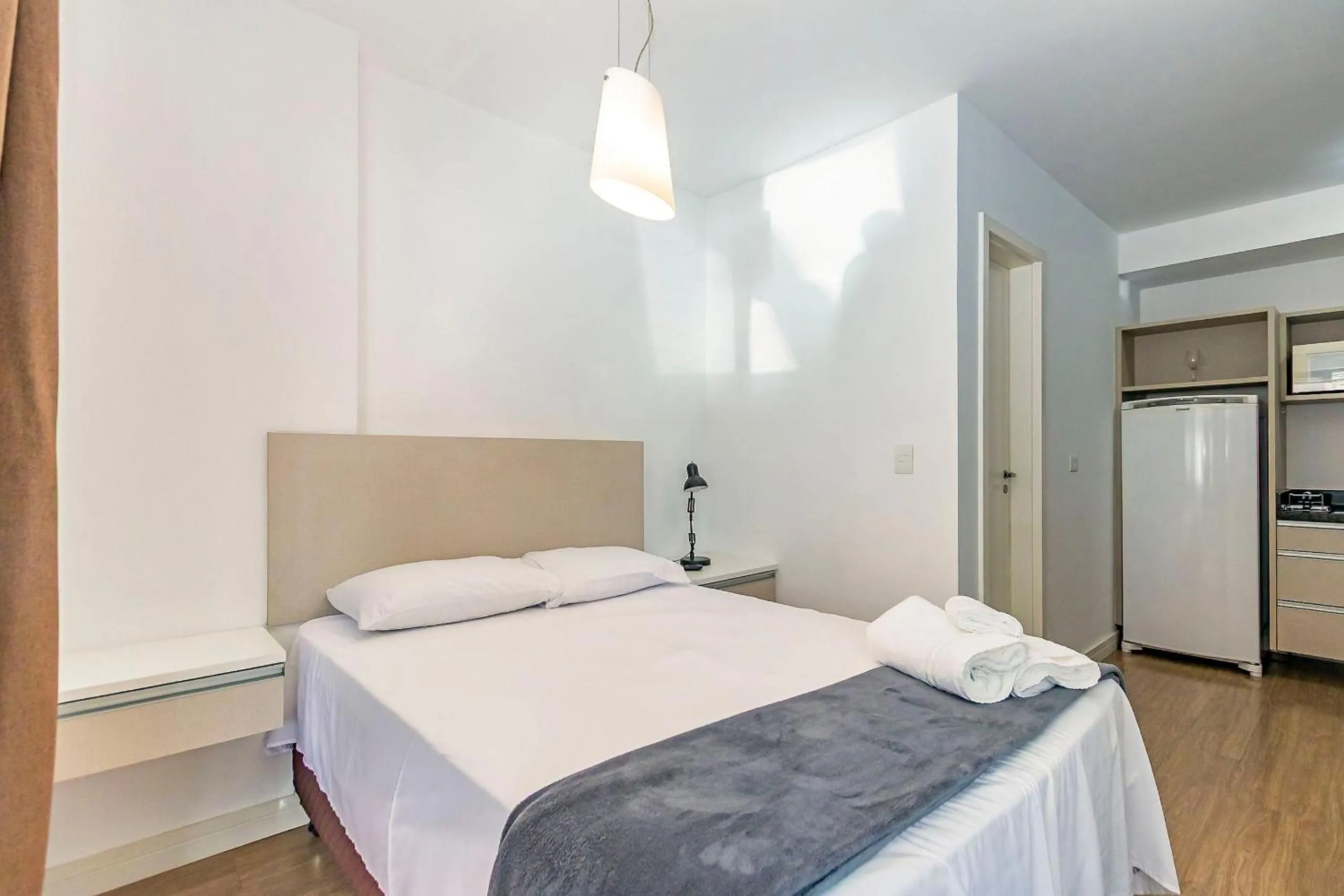 Bedroom, Bed in Apto em frente ao shopping com piscina aquecida