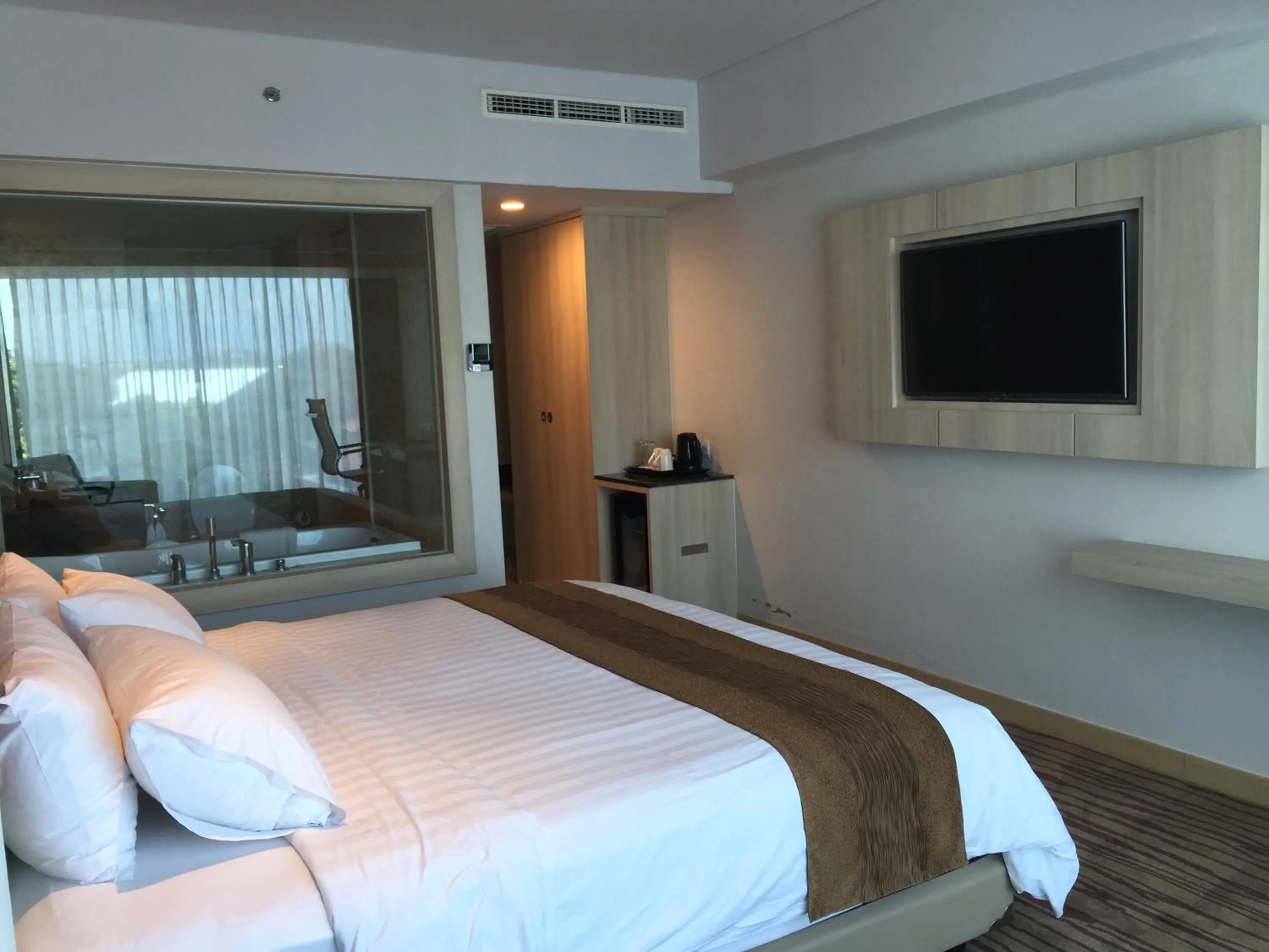 Photo of the whole room, Bed in Sovereign Bali Hotel