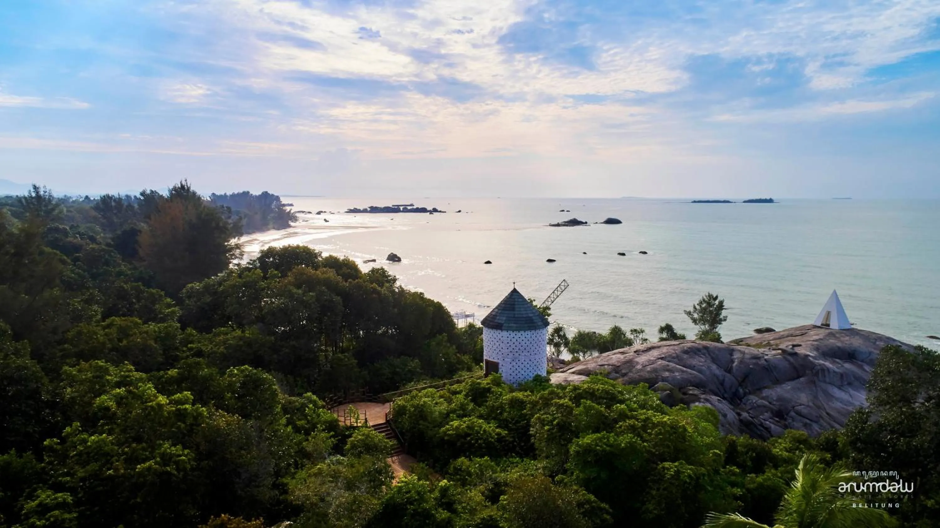 Beach in Arumdalu Private Resort