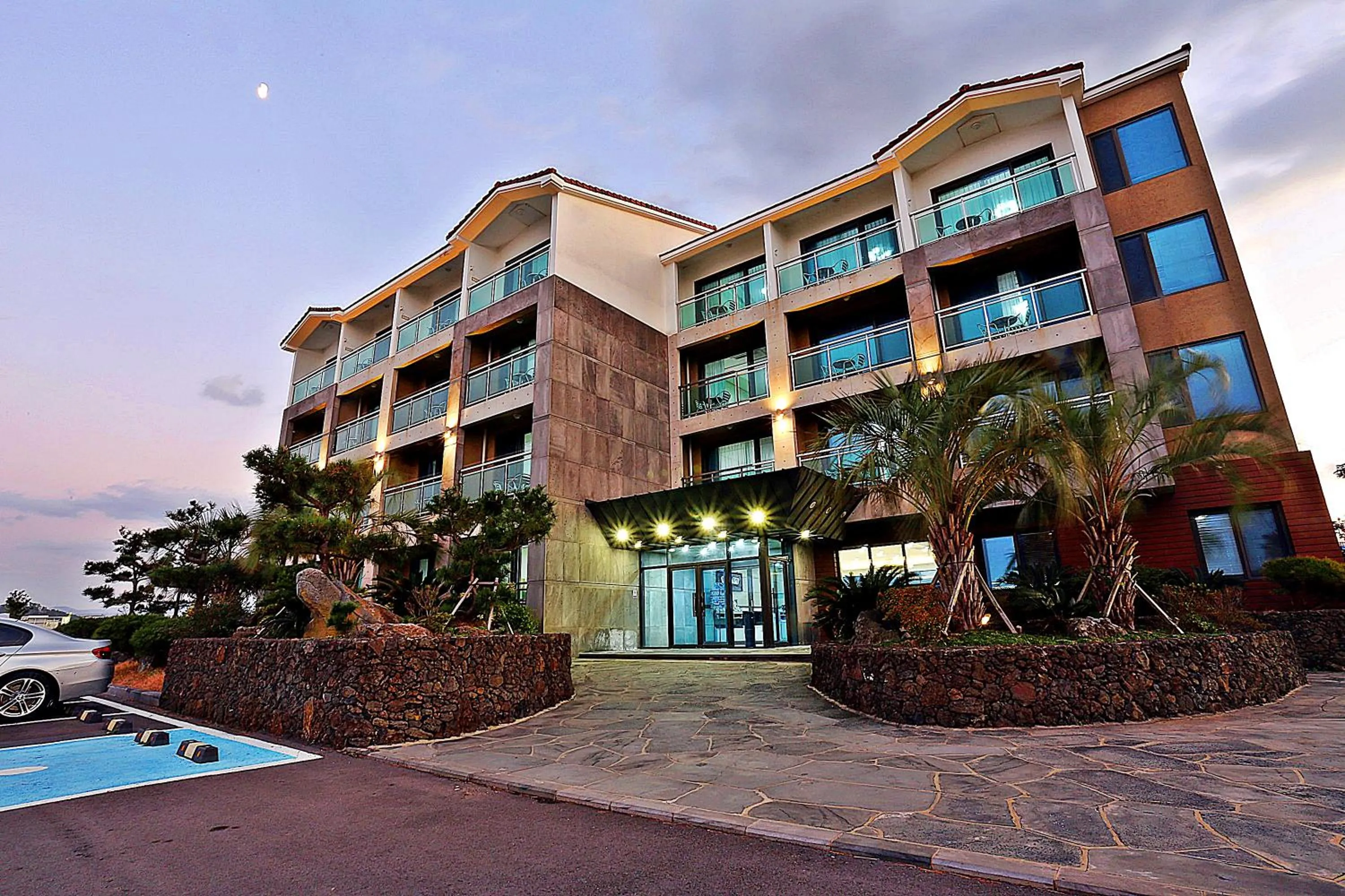 Facade/entrance in Jeju Resort