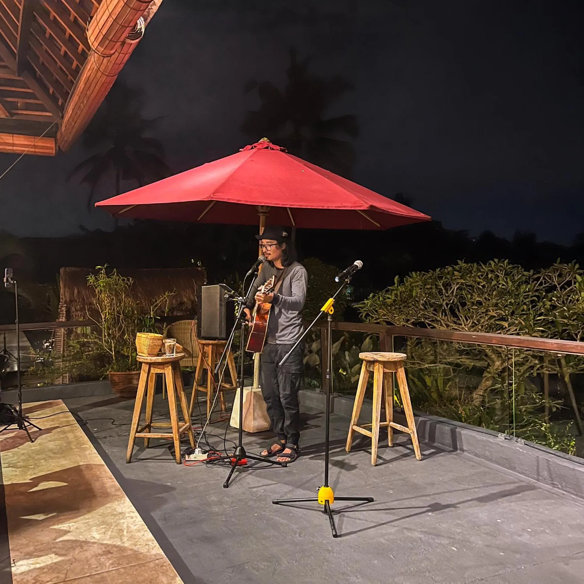 Evening entertainment in Puri Sebali Resort