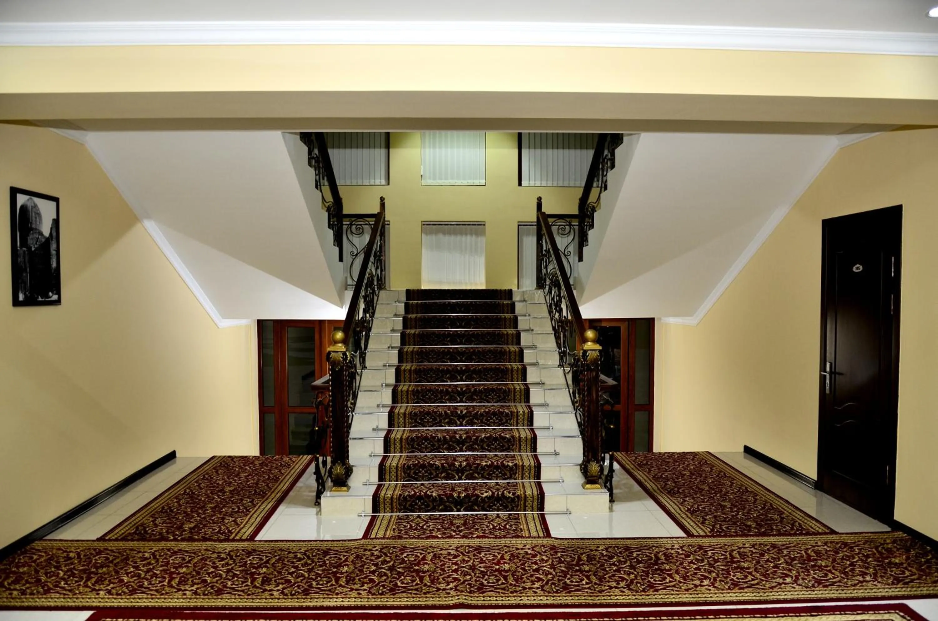 Area and facilities in Hotel Diyora