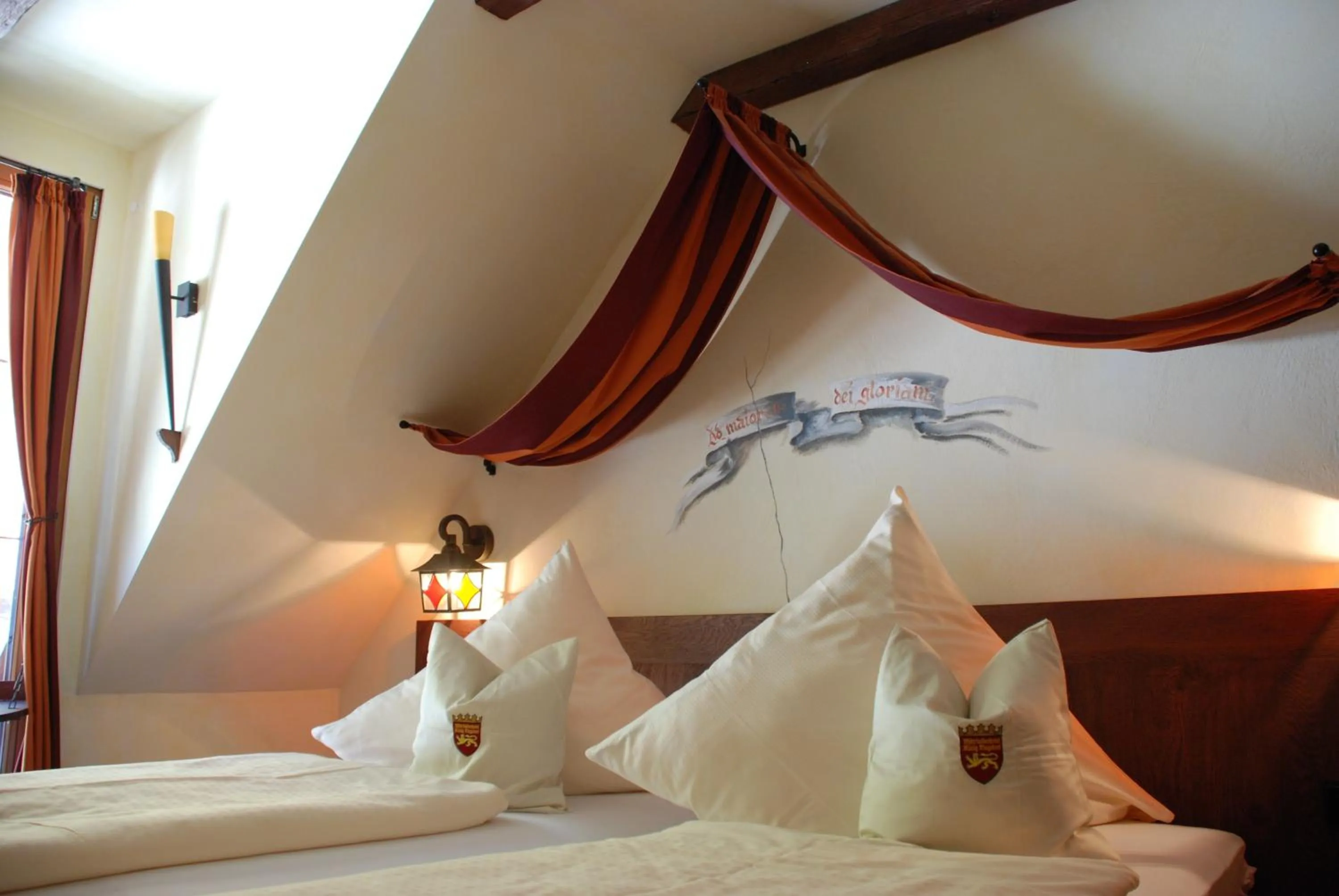 Bedroom, Bed in Mittelalterhotel-Gästehaus Rauchfang