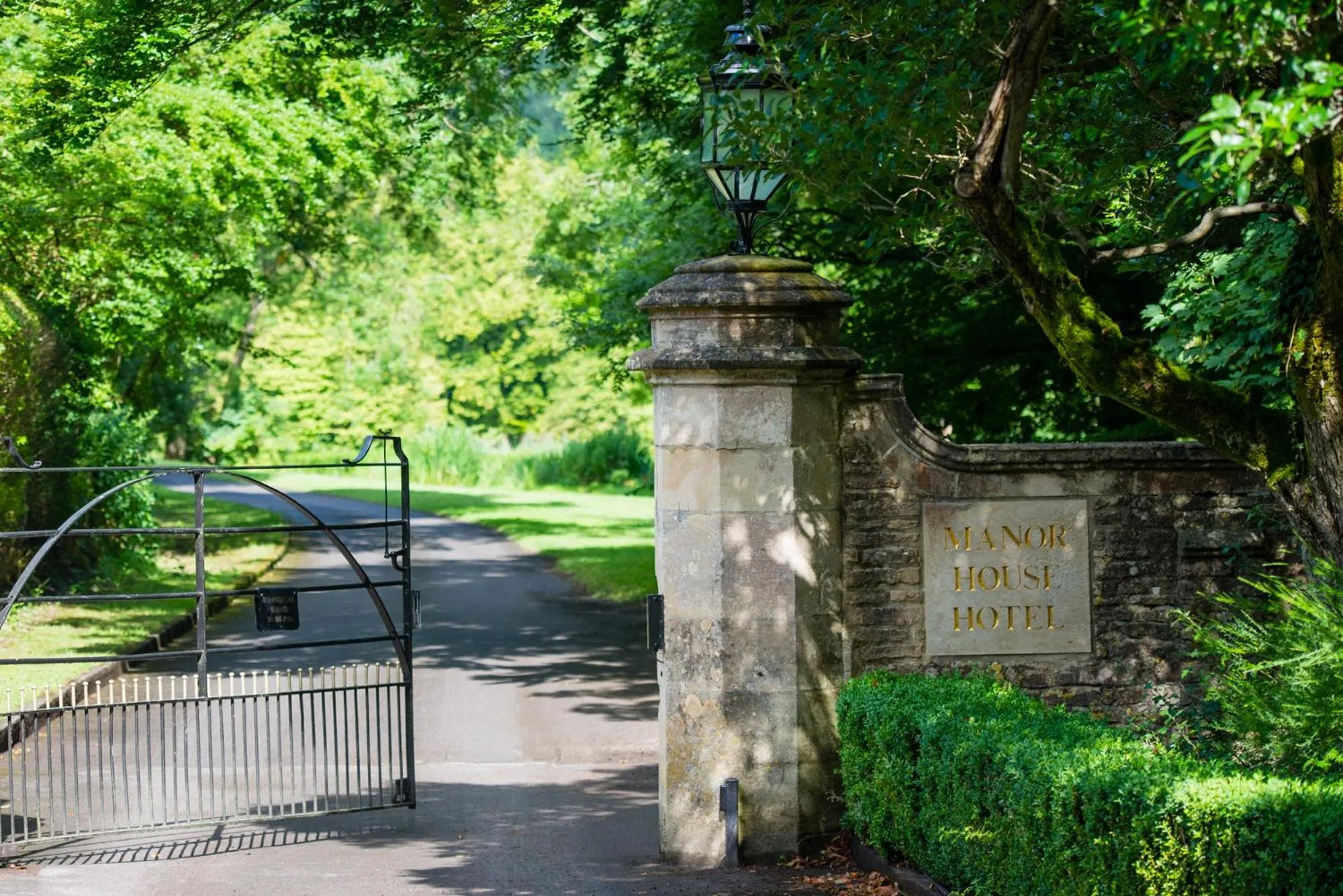 Garden in The Manor House Hotel and Golf Club