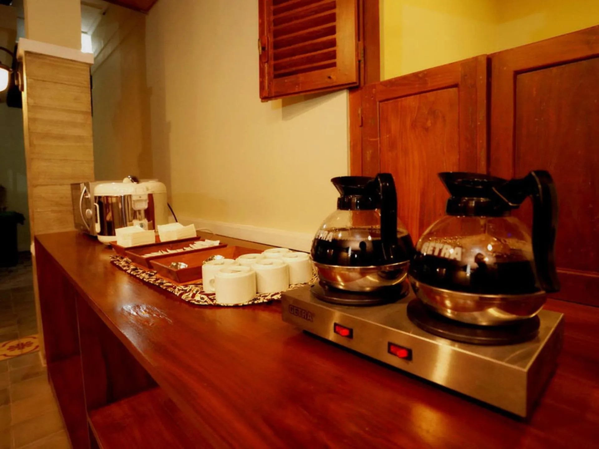 Coffee/tea facilities in Yuwono Hotel & Villa Malioboro