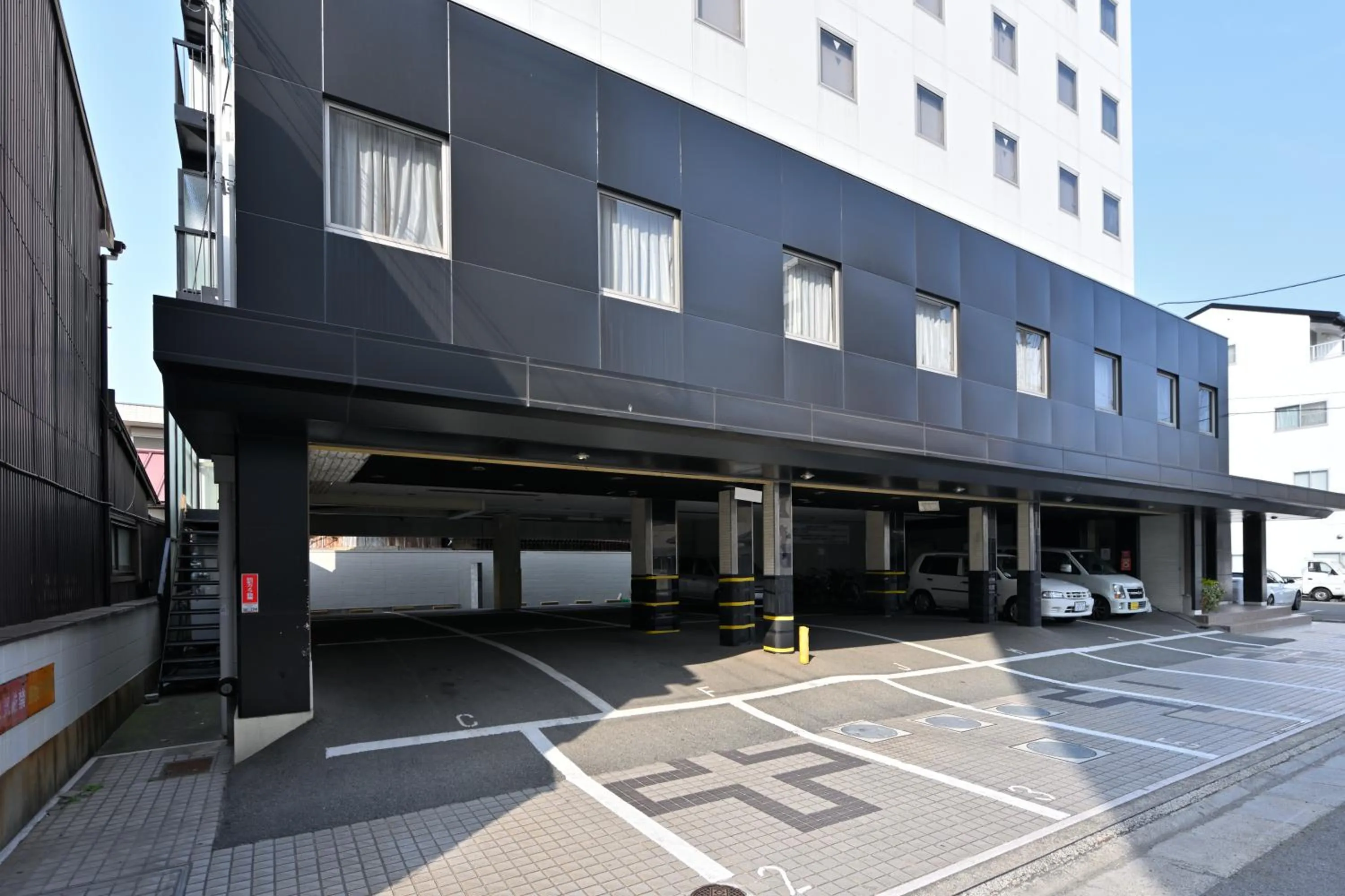 Parking in Wakayama Daiichi Fuji Hotel