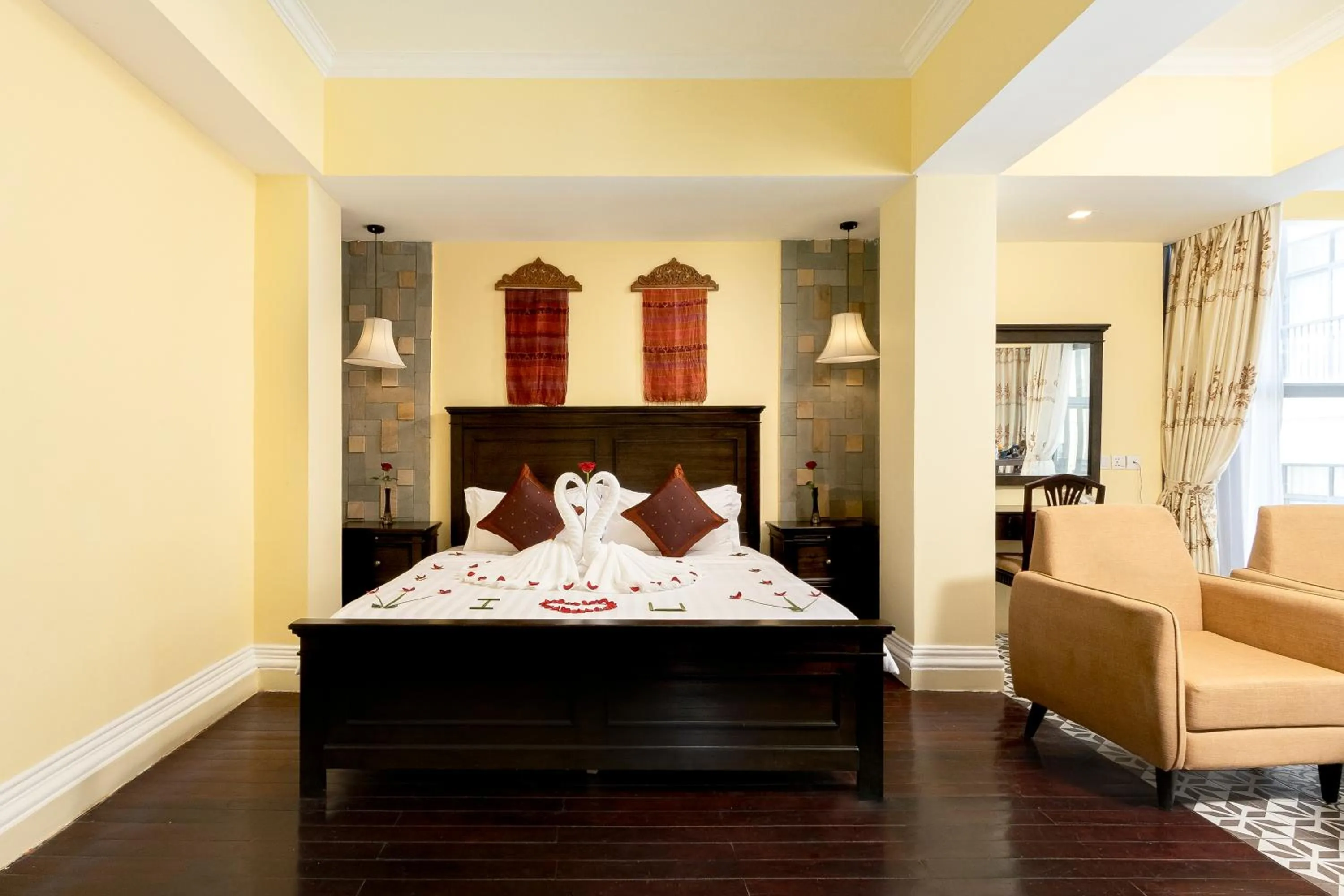 Bedroom, Bed in ARISON Hotel