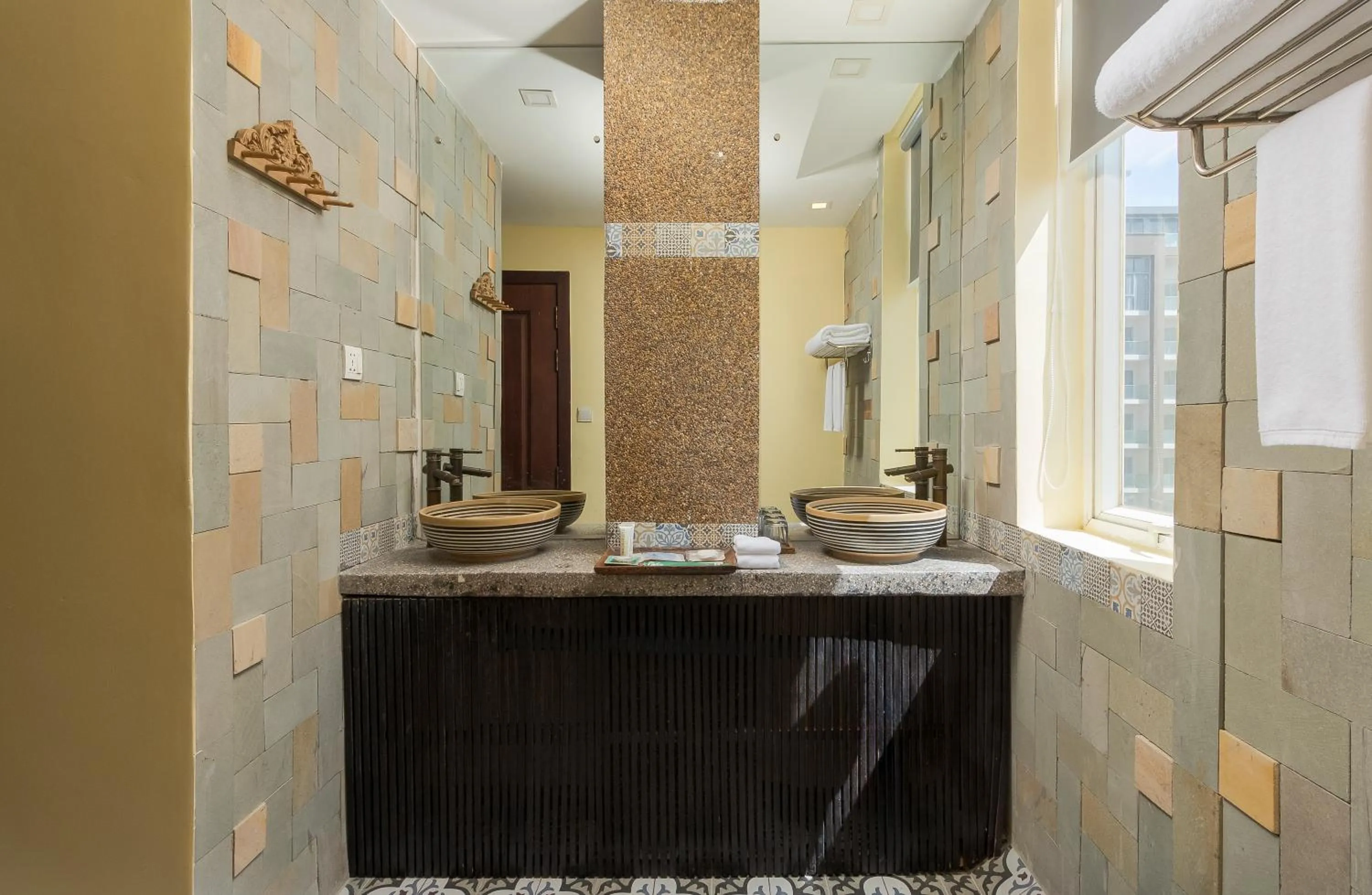 Bathroom in ARISON Hotel