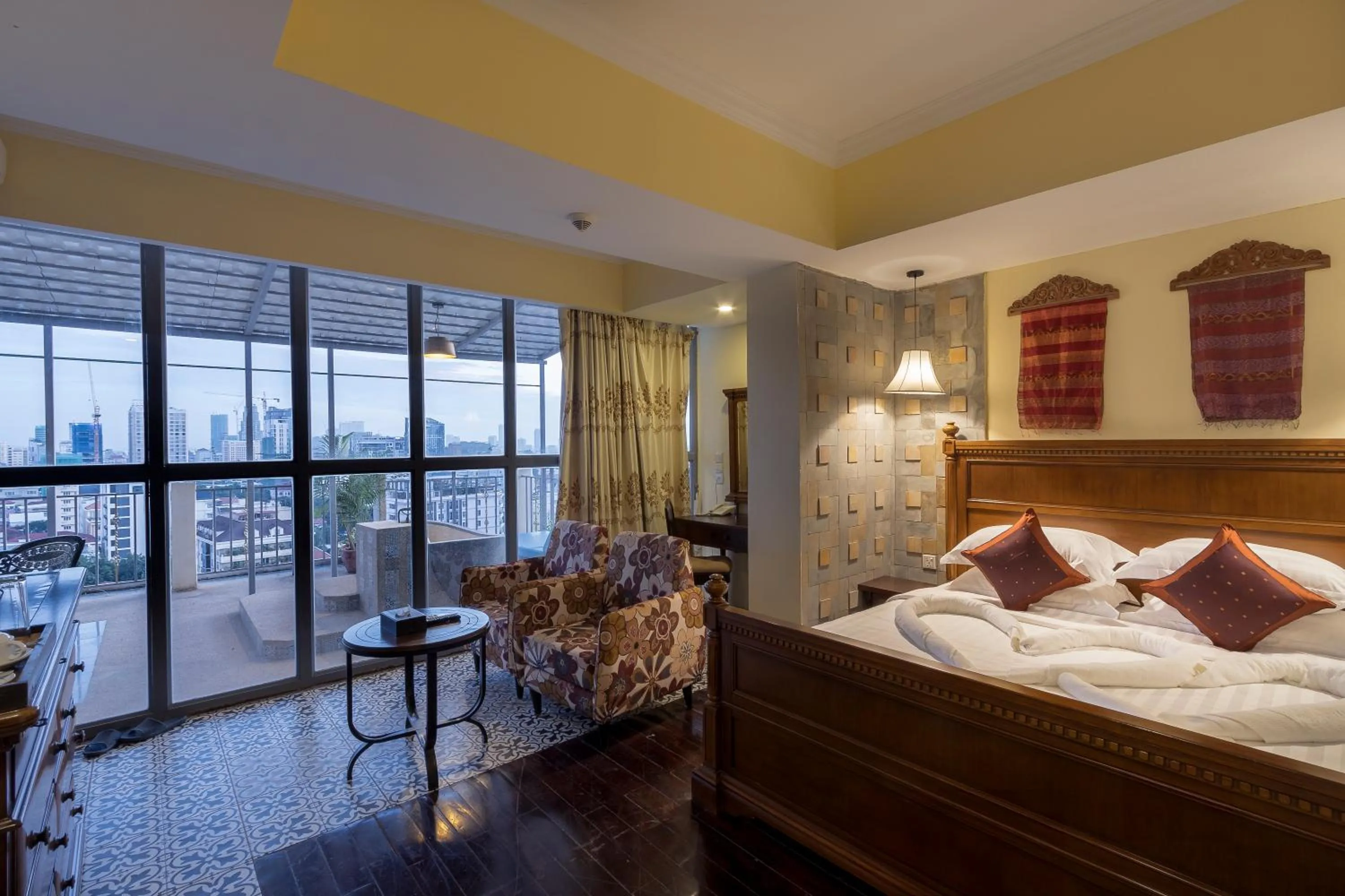 bidet, Bed in ARISON Hotel