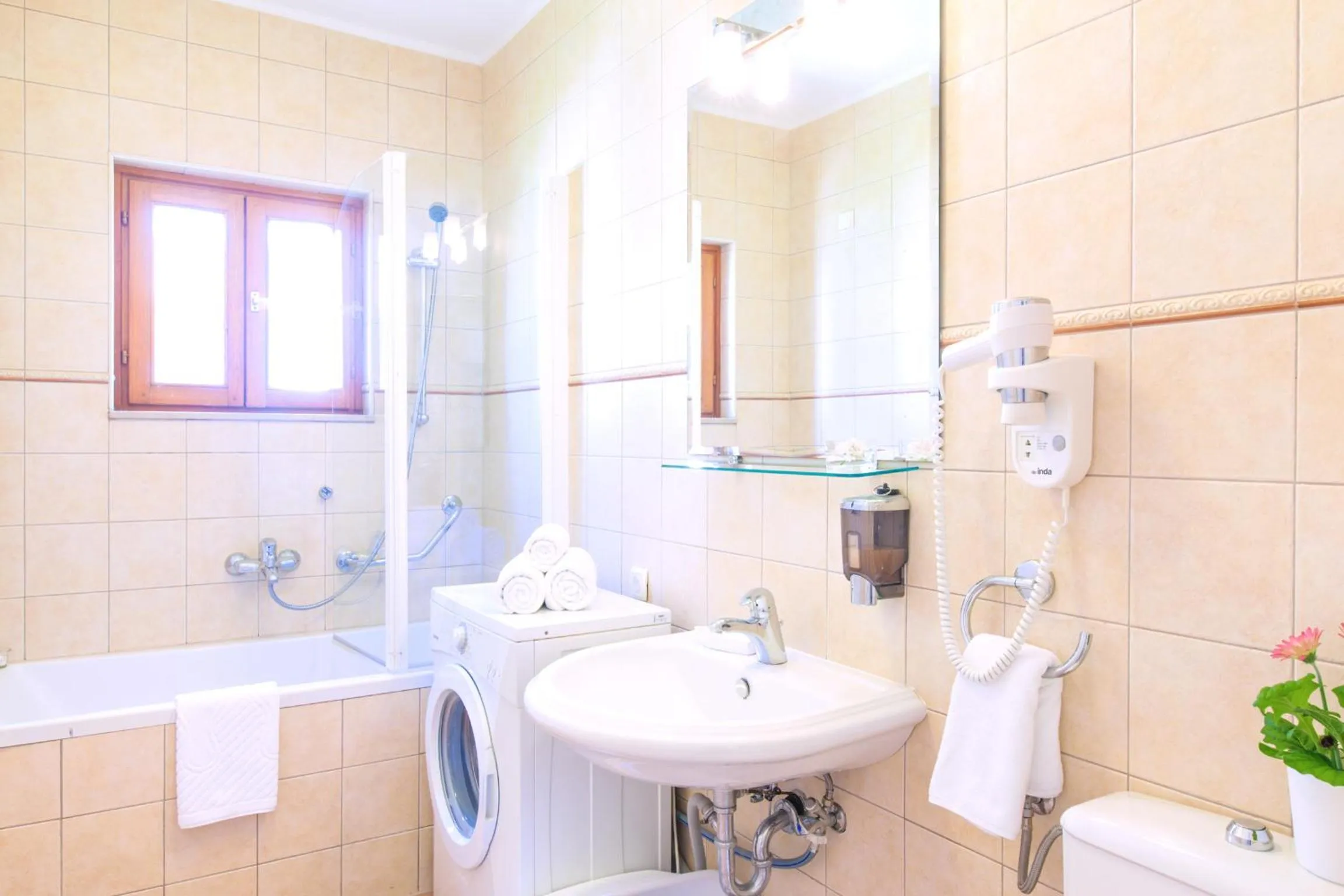 Bathroom in Villa Cvita 80 m from the sea, free breakfast - DIRECT LANDLORD