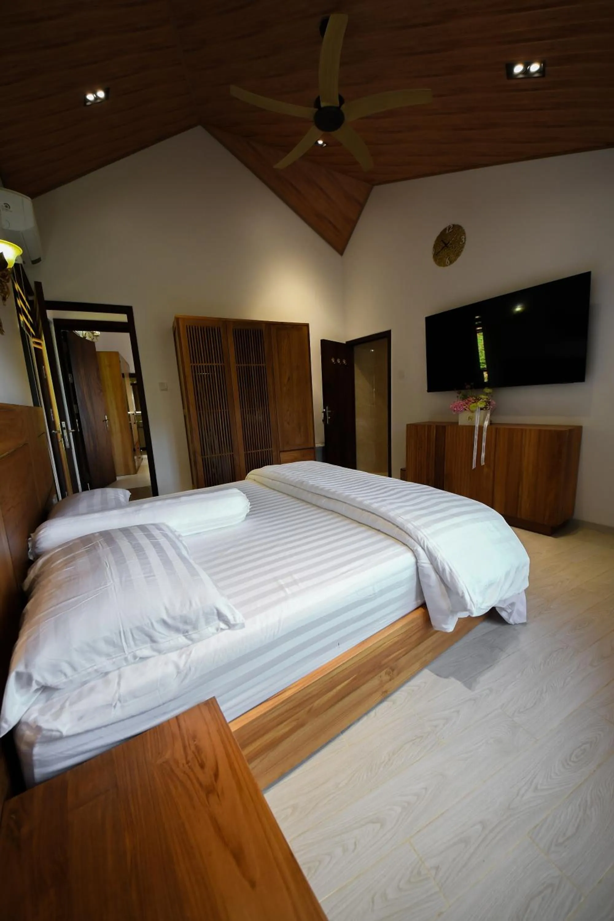 Bedroom, Bed in Casa de Monique Villas & Glamping Retreat