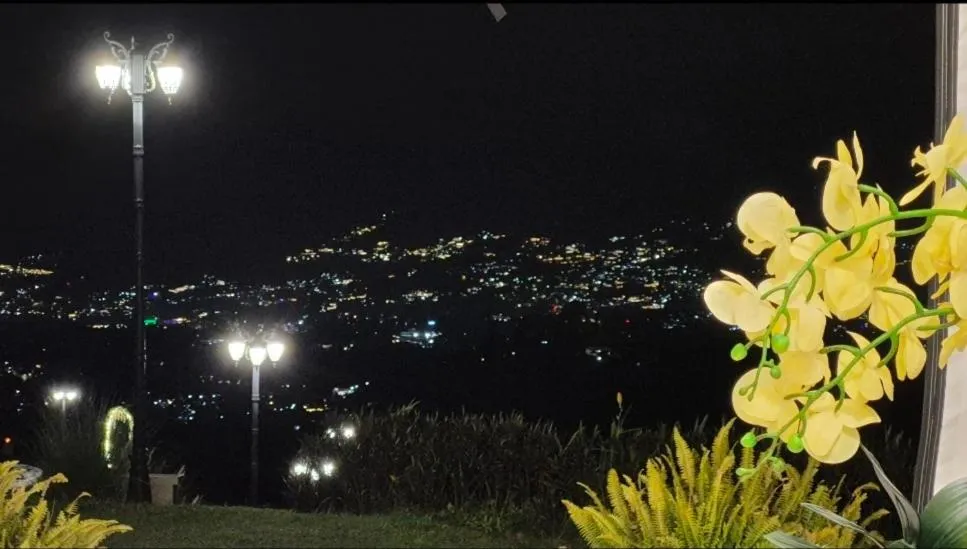 Casa de Monique Villas & Glamping Retreat