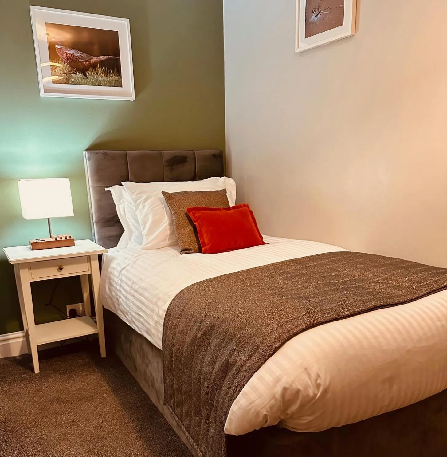 Bed in The Old Pheasant